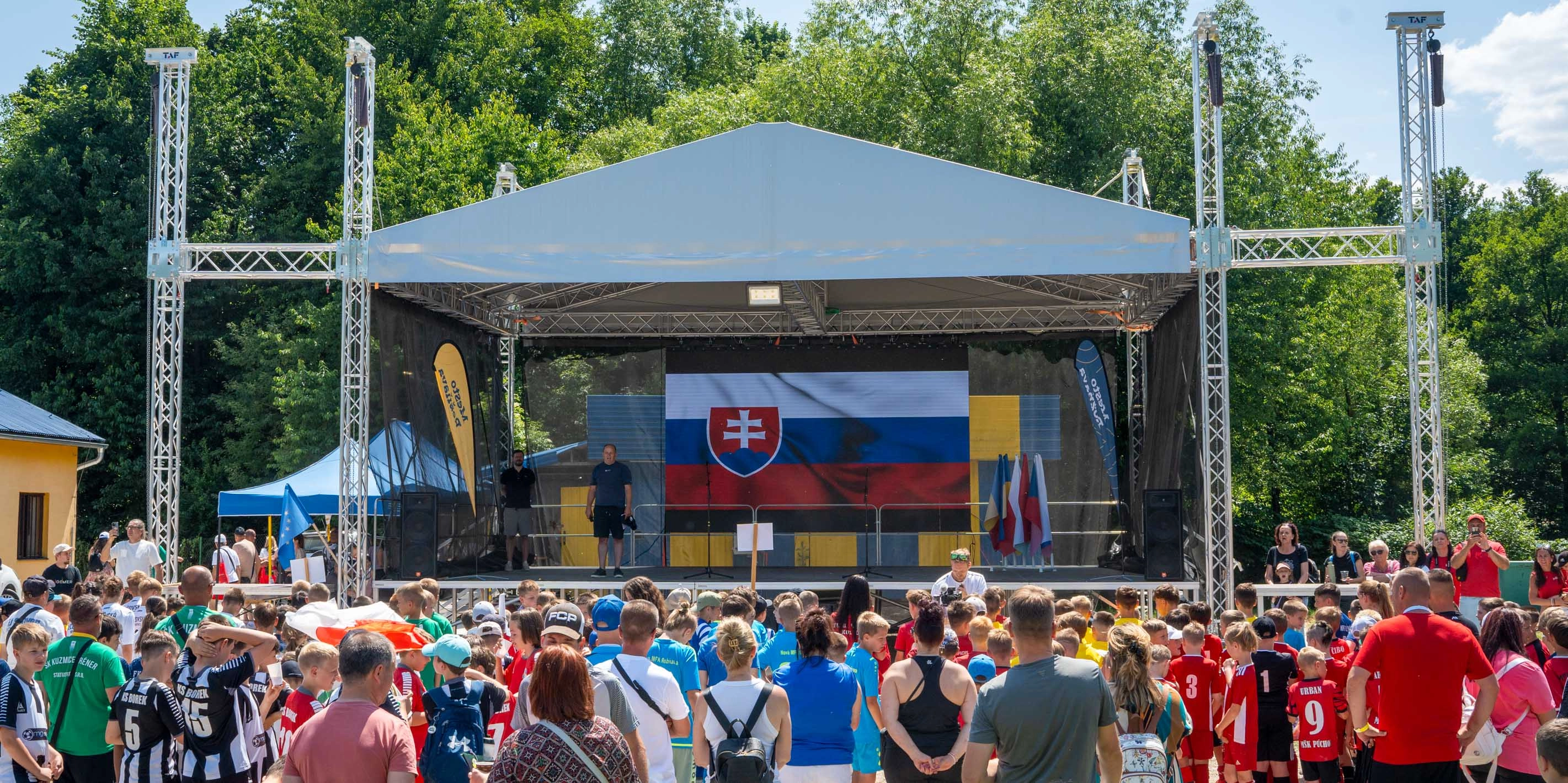 507-medzinarodny-futbalovy-turnaj-mladeze-roznava-2025-3-17516419635752.jpg