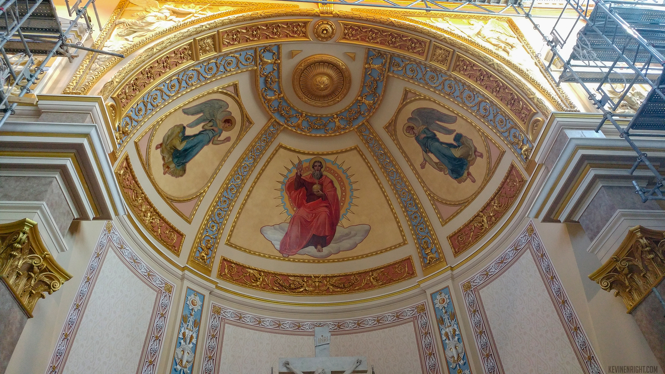 63-20190402incarnation-apse-ceiling05x.jpg