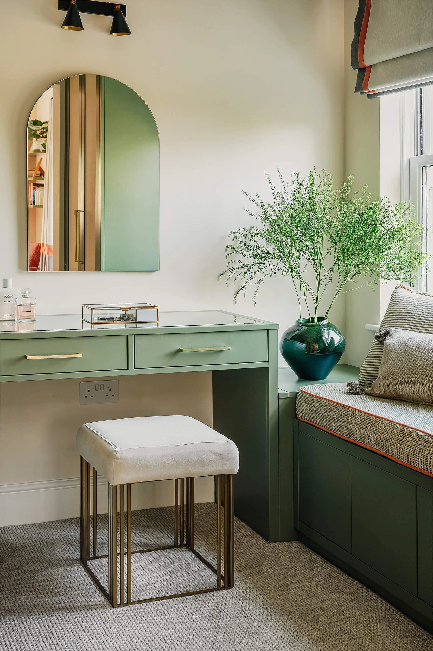 1314-bedroom-walk-in-dressing-room-interior-design-photography-london-surrey-suffolk--17433529750415.jpg