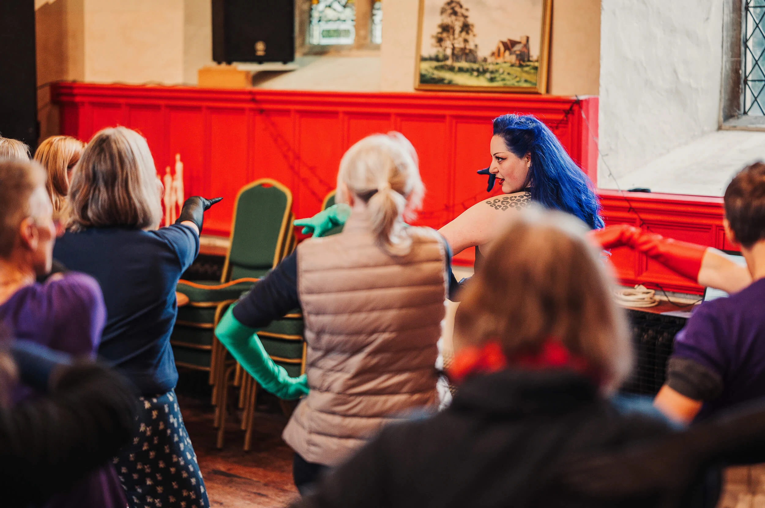1472-burlesque-workshop-wamfest-health-wellbeing-event-photography-by-kezia-tan-suffo-17440463247223.jpg