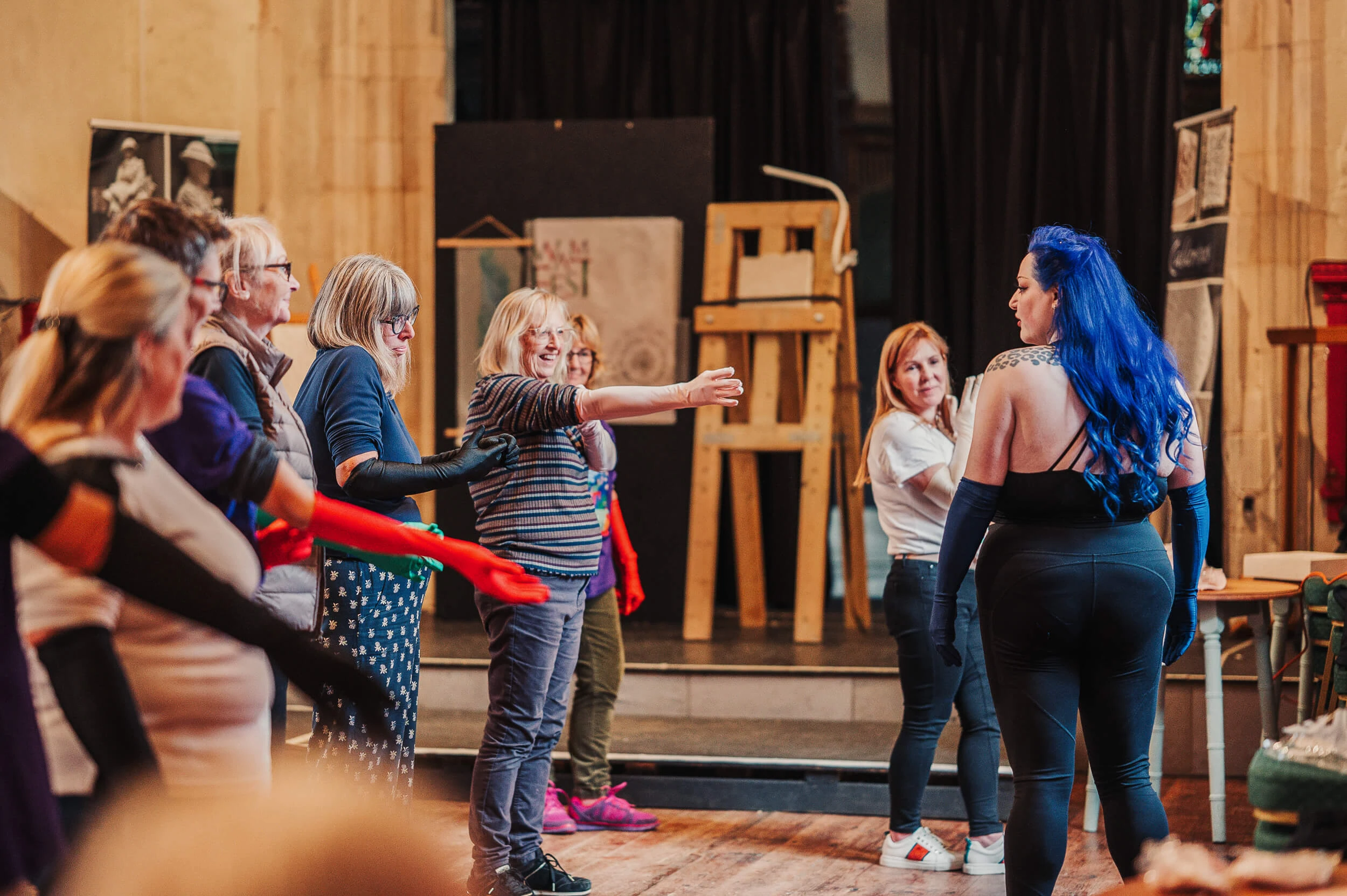 1472-burlesque-workshop-wamfest-health-wellbeing-event-photography-by-kezia-tan-suffo-1744046324892.jpg