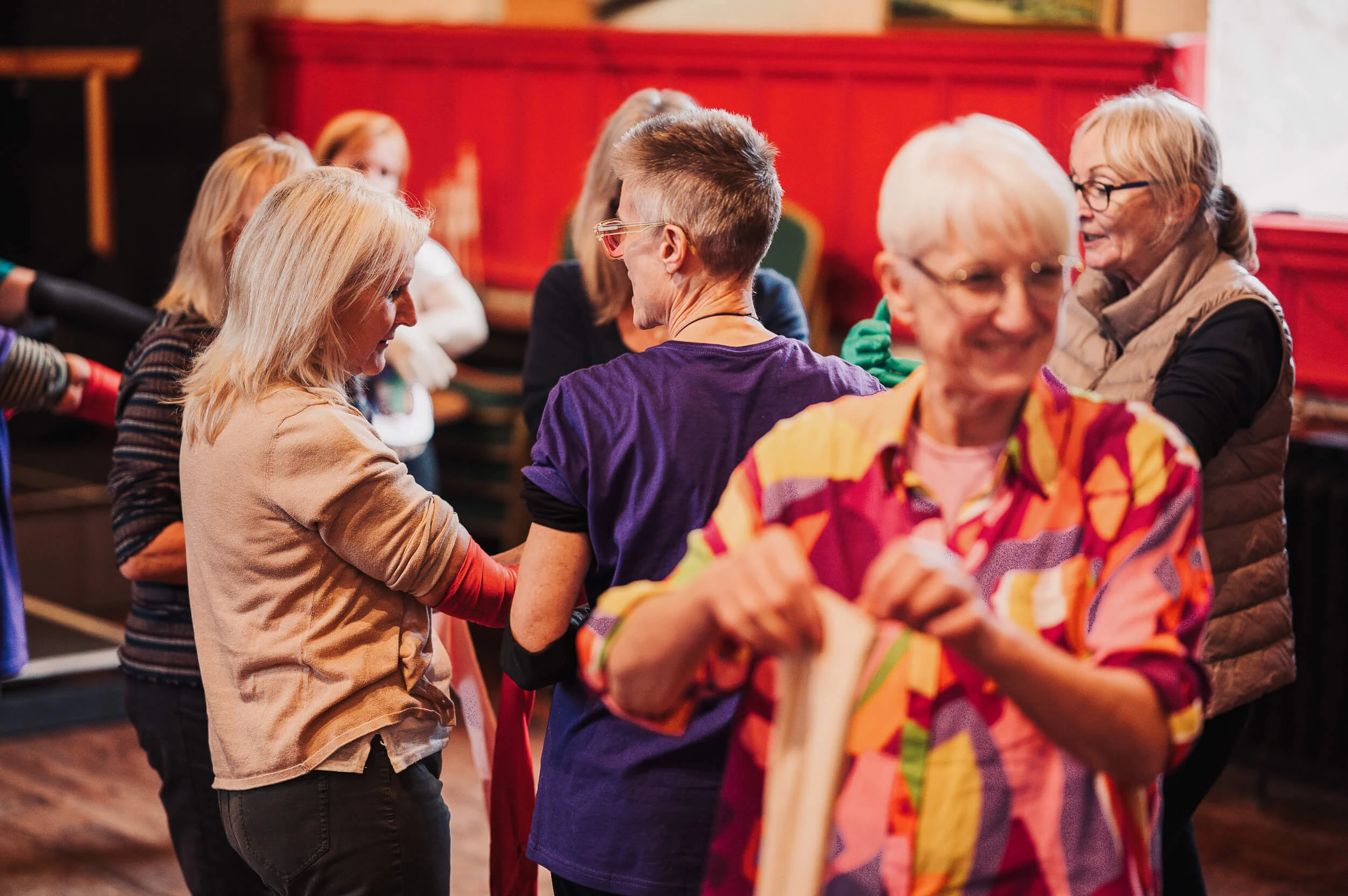1472-burlesque-workshop-wamfest-health-wellbeing-event-photography-by-kezia-tan-suffo-17440463249048.jpg
