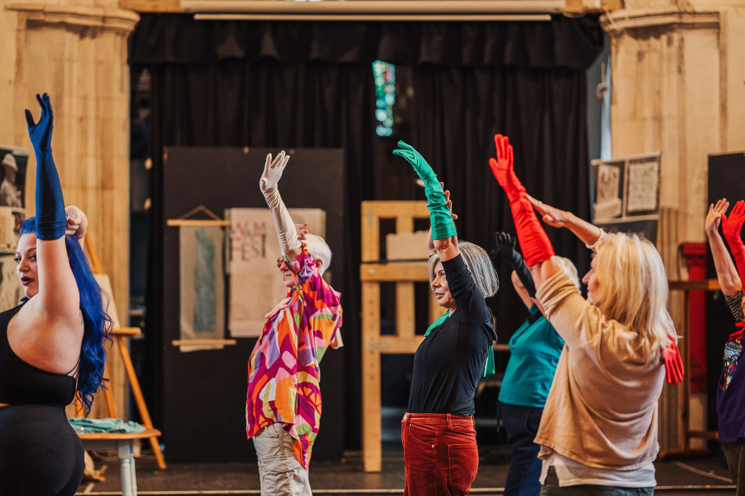 1472-burlesque-workshop-wamfest-health-wellbeing-event-photography-by-kezia-tan-suffo-17440463250291.jpg