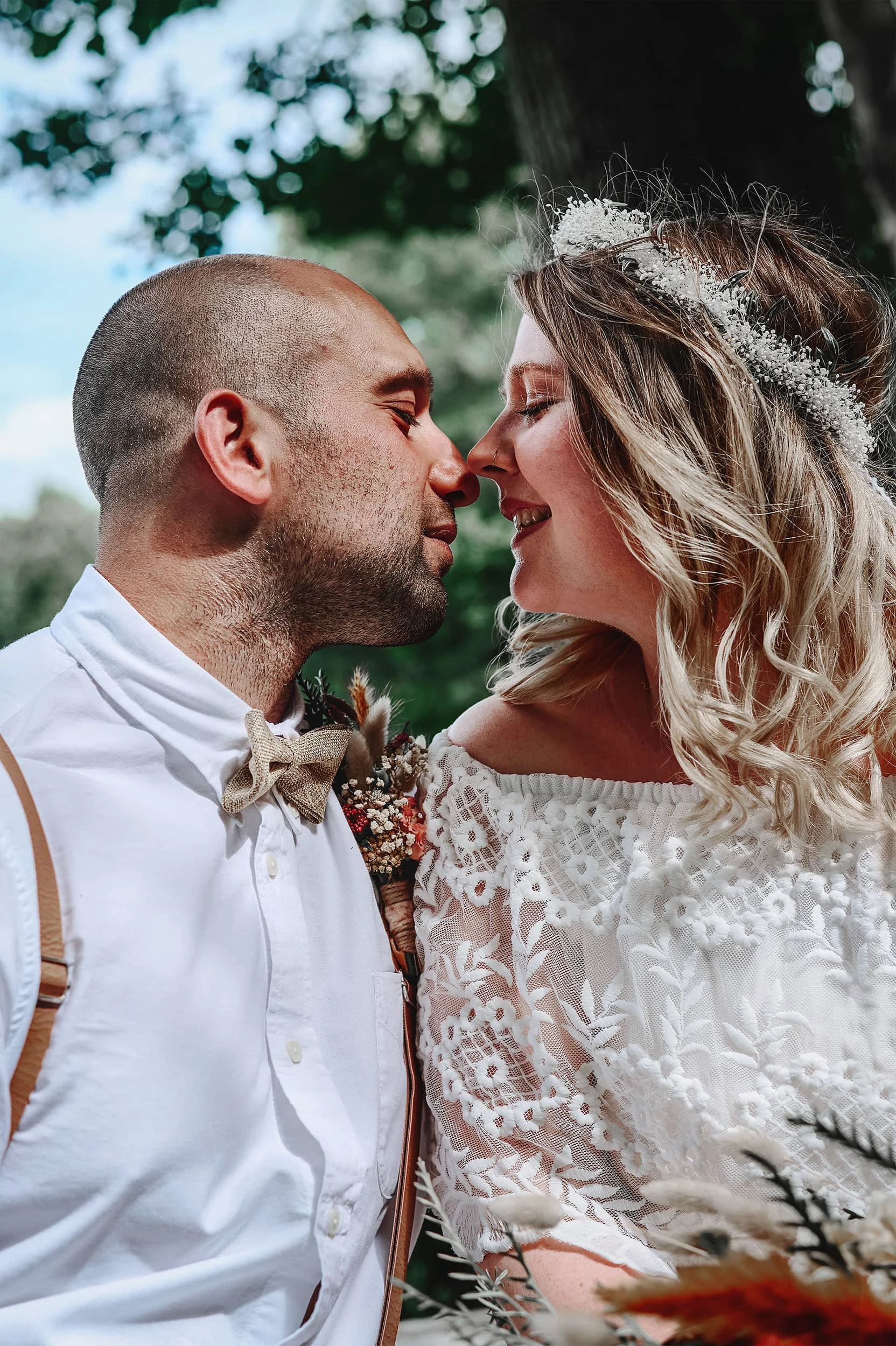 1646-festival-wedding-photography-in-browing-bros-essex-suffolk-woodland-kezia-tan-co.jpg