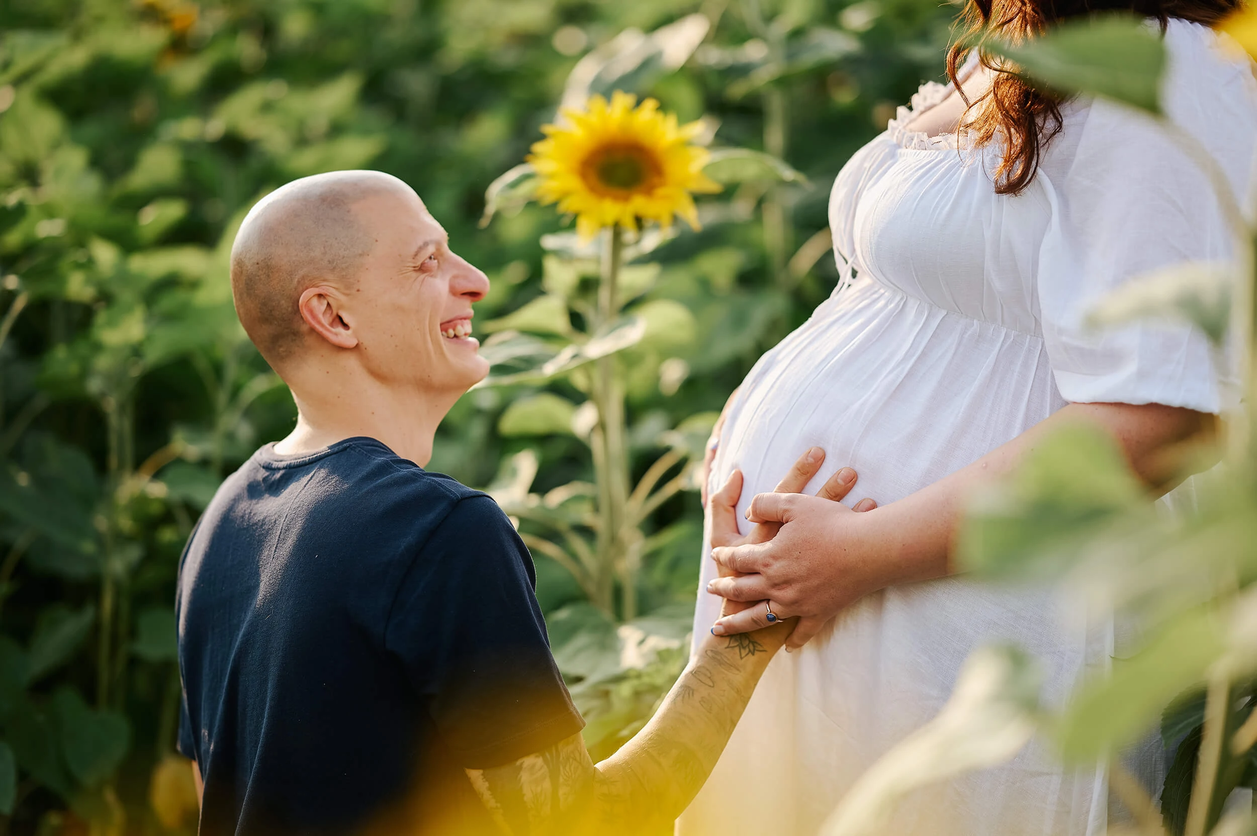 1805-relaxed-outdoor-maternity-photographer-london-surrey-suffolk-20-17539650573932.jpg