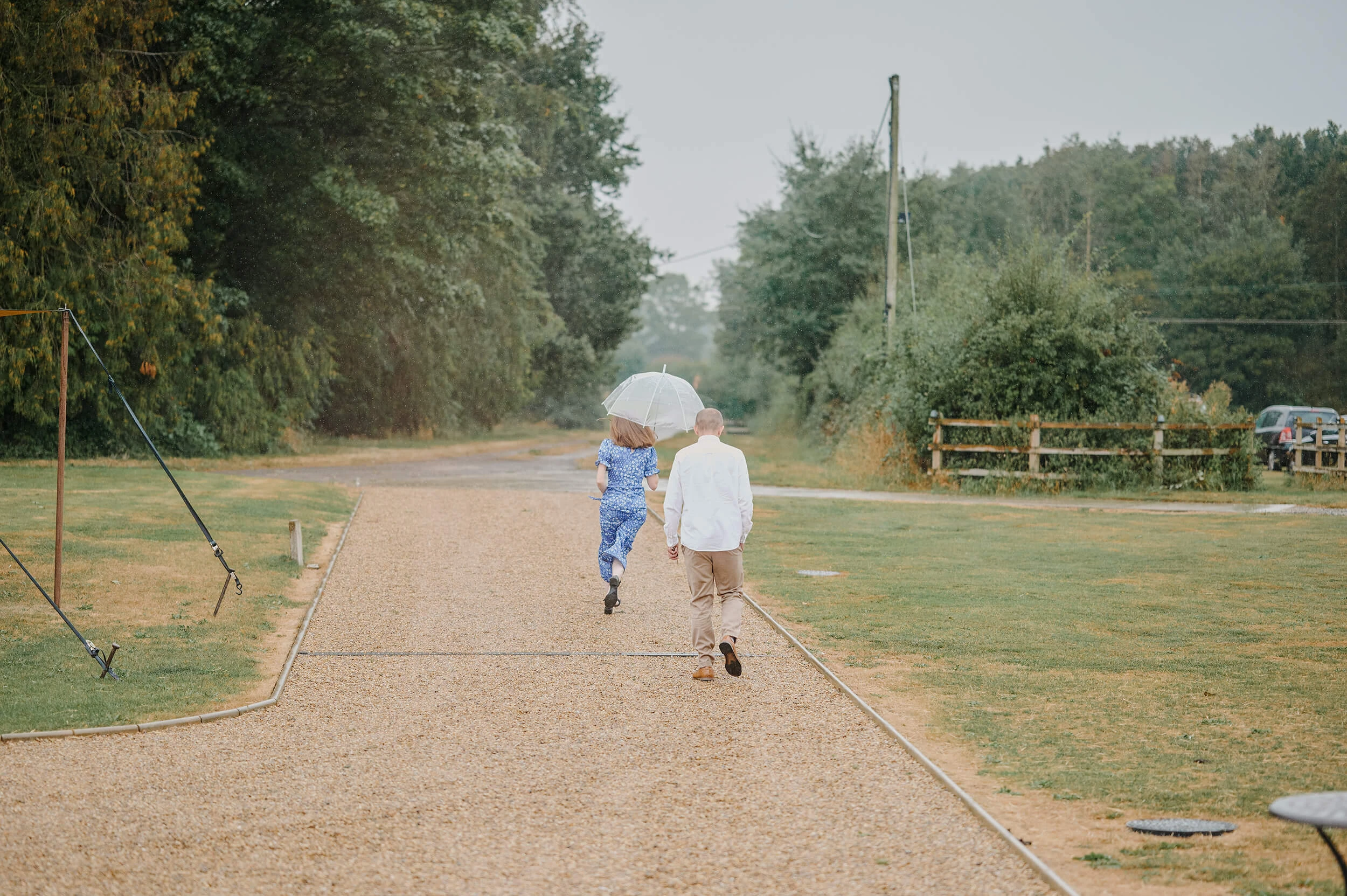 alternative-countryside-barn-wedding-in-suffolk-photograhper-