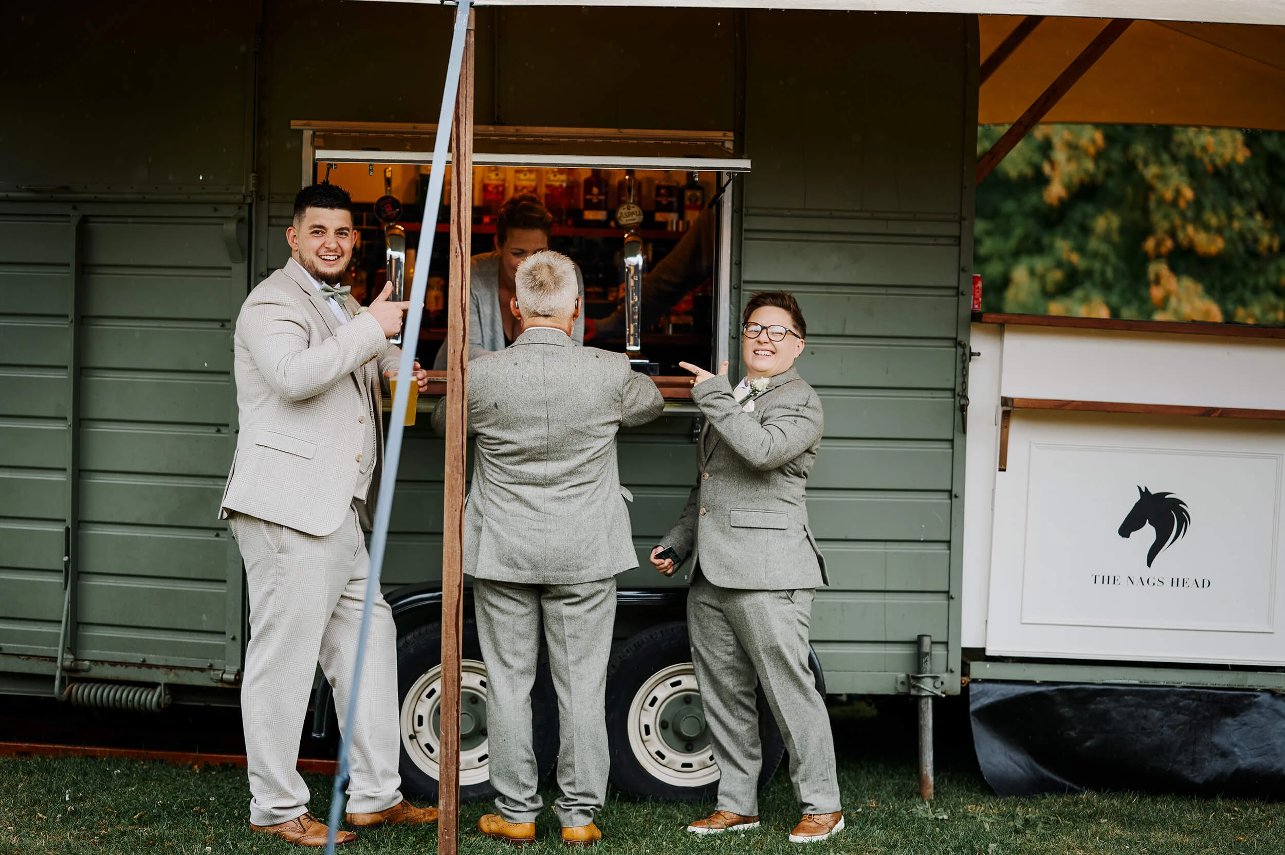alternative-countryside-barn-wedding-in-suffolk-photograhper-