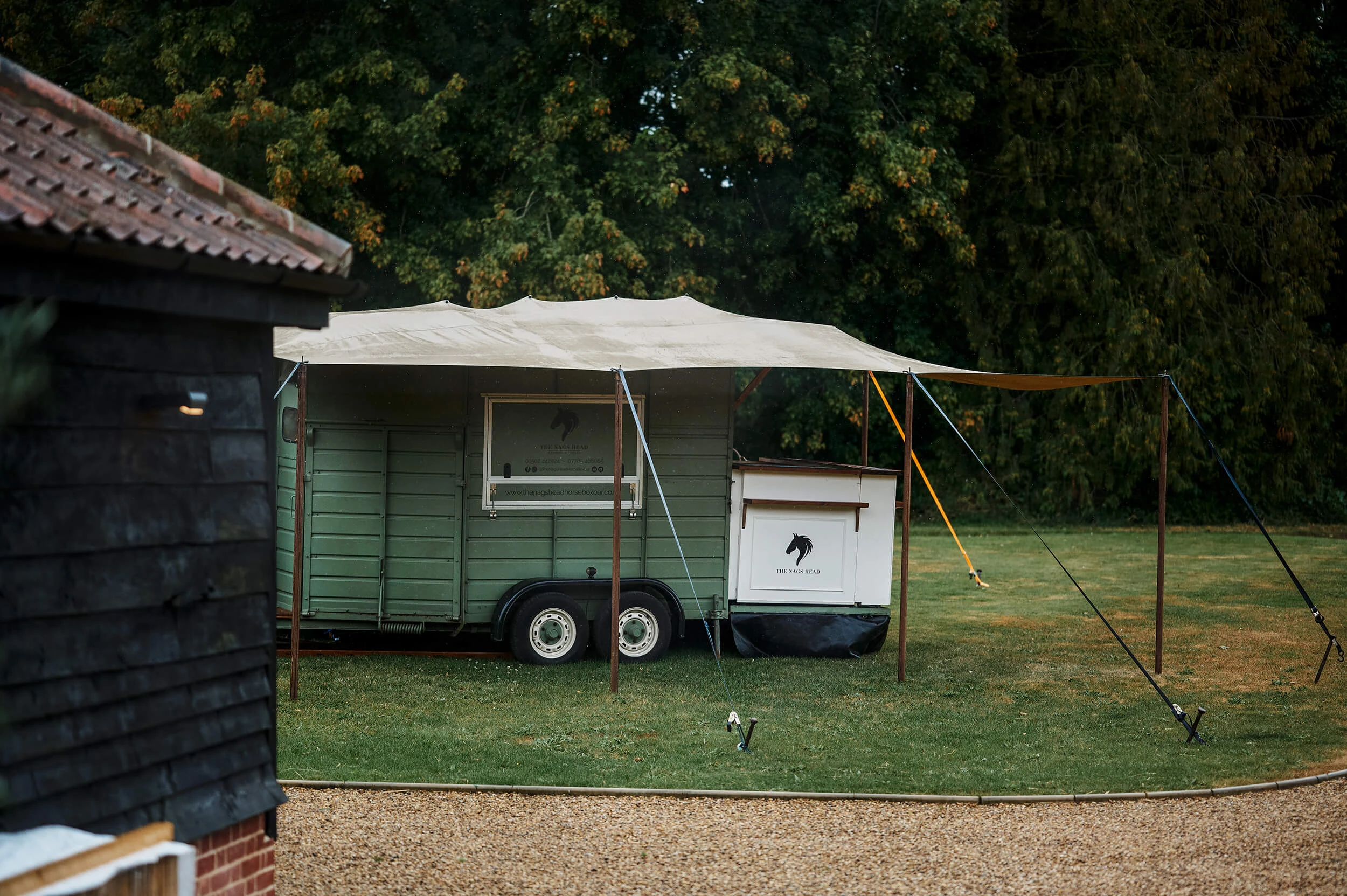 alternative-countryside-wedding-in-suffolk-photograhper-