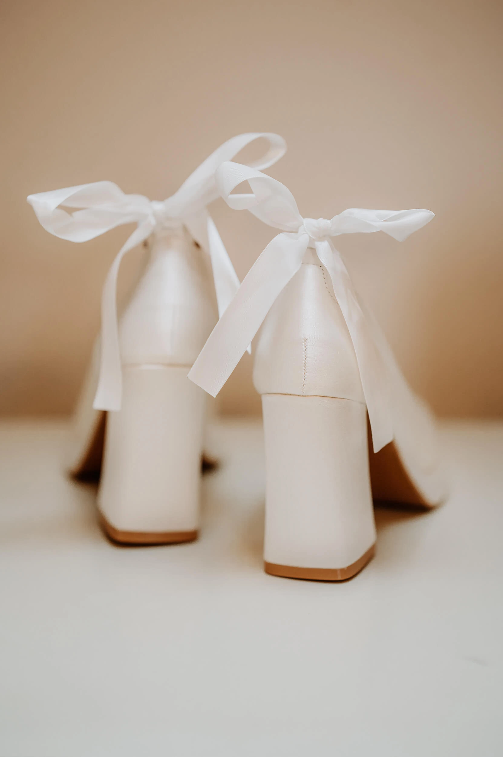 alternative-countryside-wedding-in-suffolk-photograhper-