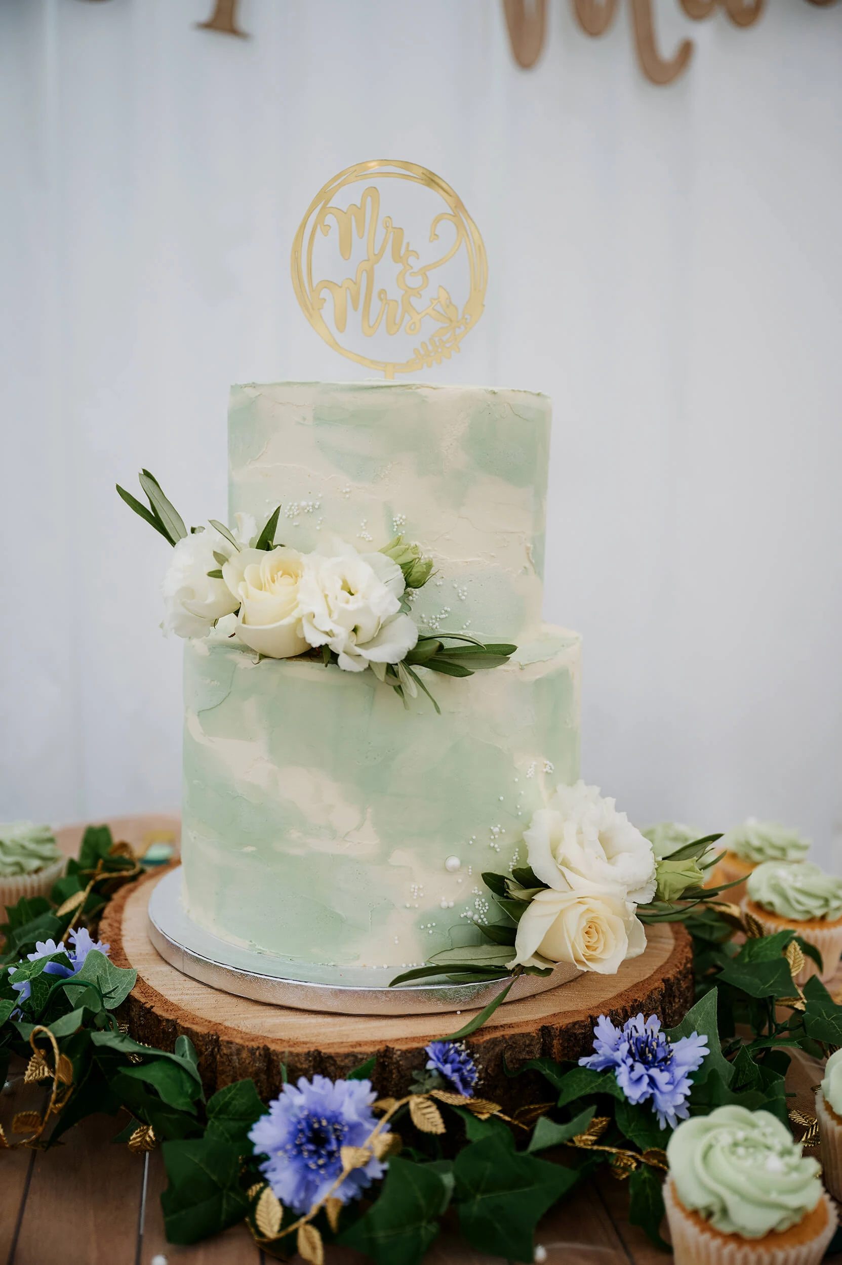 alternative-countryside-wedding-in-suffolk-photograhper-