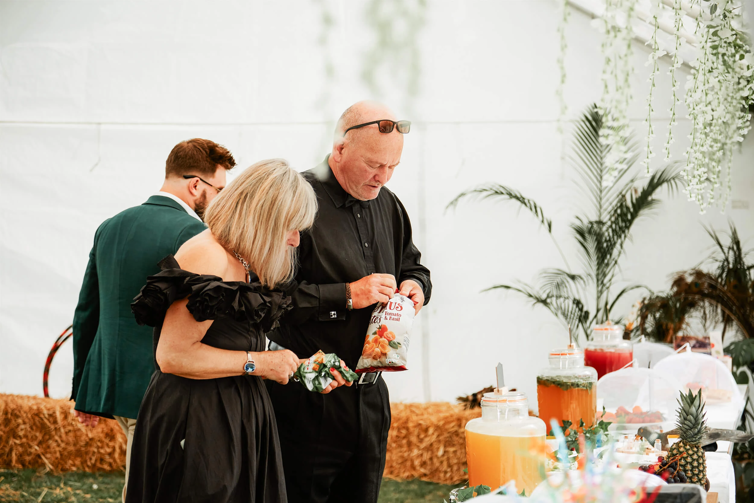 Boho_Gothic_Romantic_Relaxed_Alternative_Wedding_Photographer_In_Suffolk_Kezia_Tan