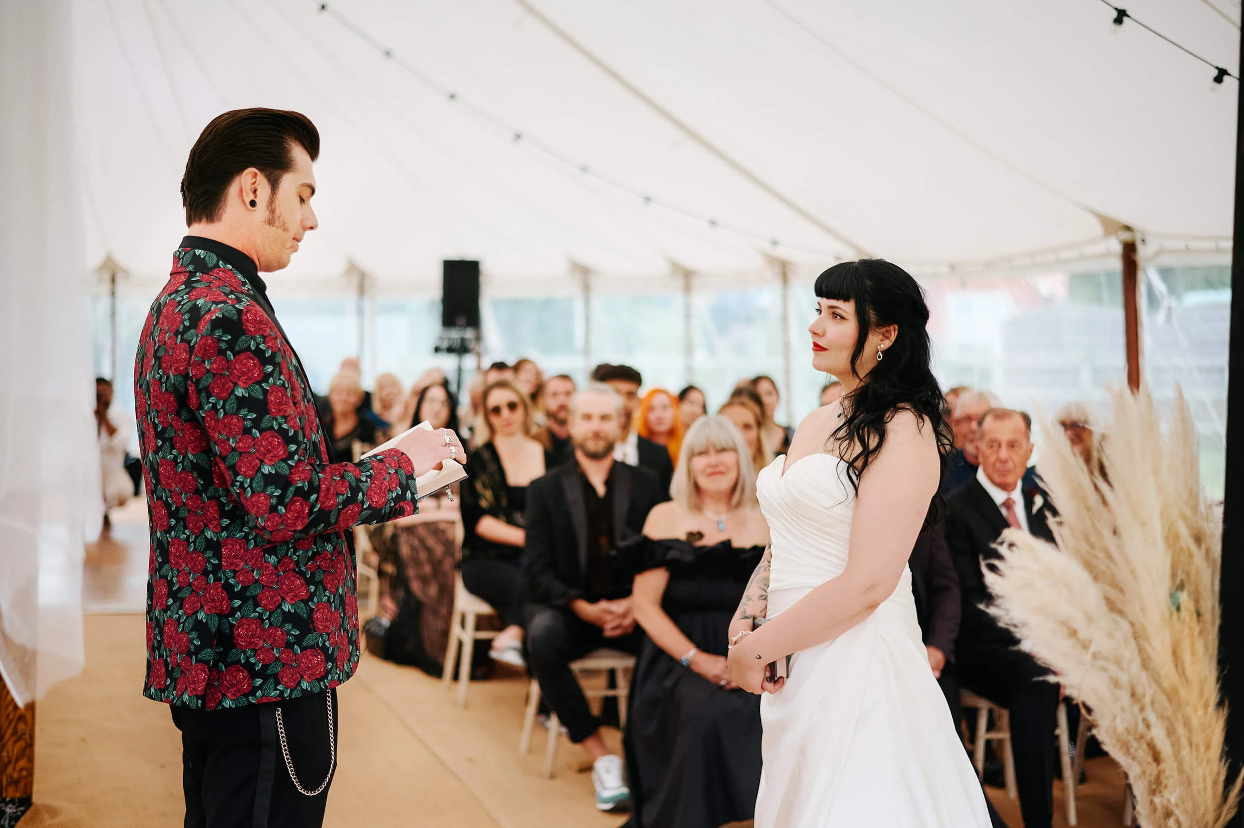 Boho_Gothic_Romantic_Relaxed_Alternative_Wedding_Photographer_In_Suffolk_Kezia_Tan