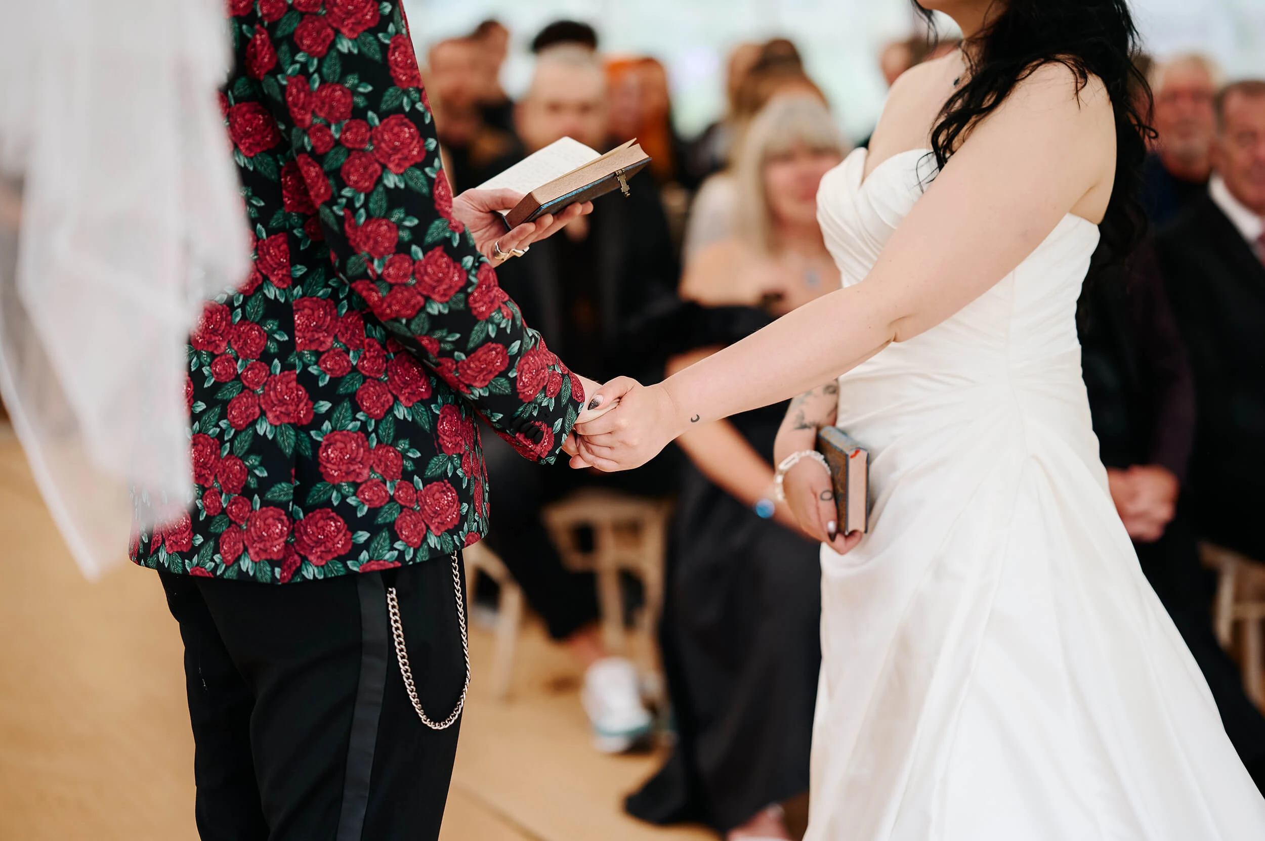 Boho_Gothic_Romantic_Relaxed_Alternative_Wedding_Photographer_In_Suffolk_Kezia_Tan