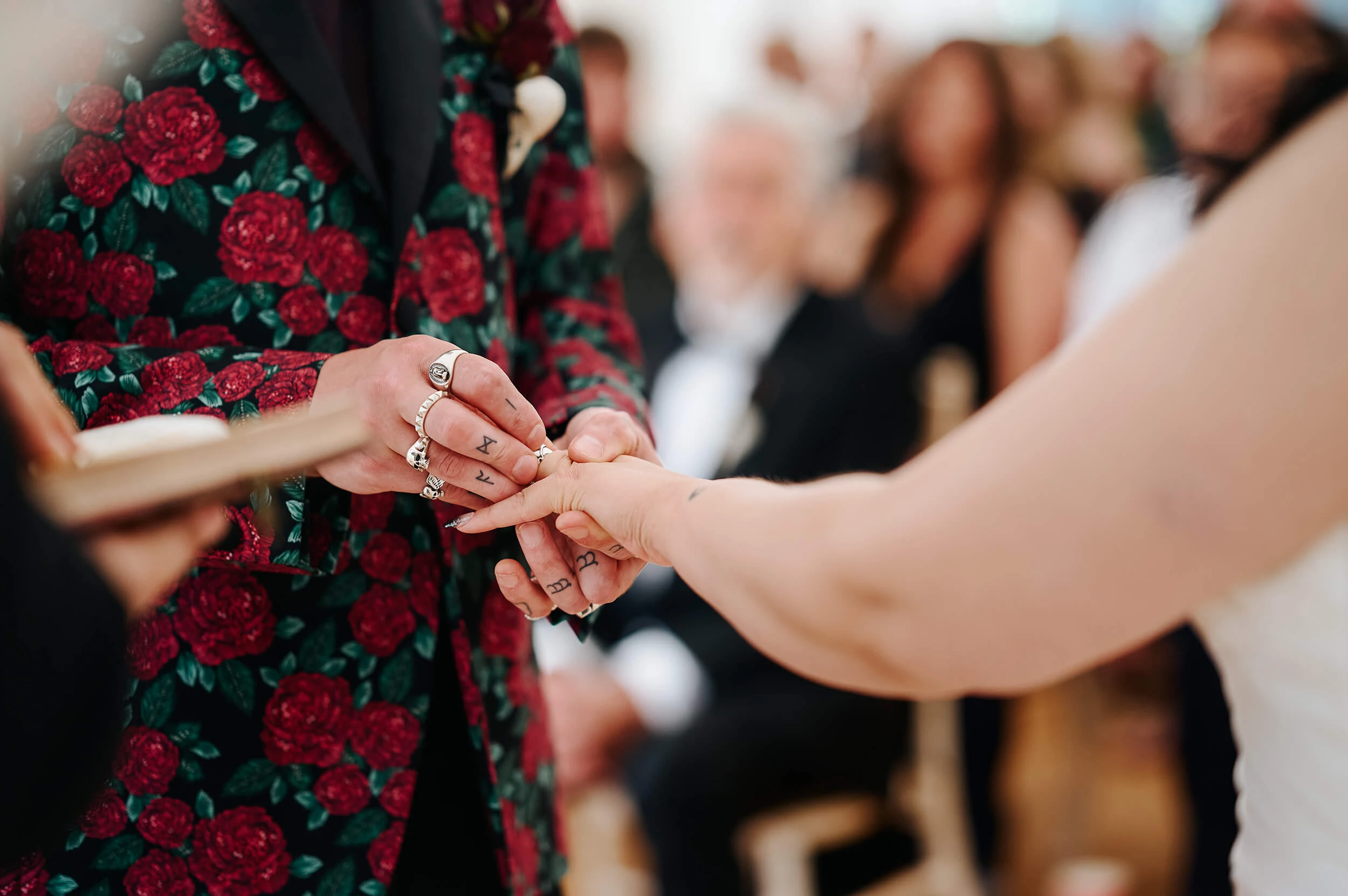 Boho_Gothic_Romantic_Relaxed_Alternative_Wedding_Photographer_In_Suffolk_Kezia_Tan