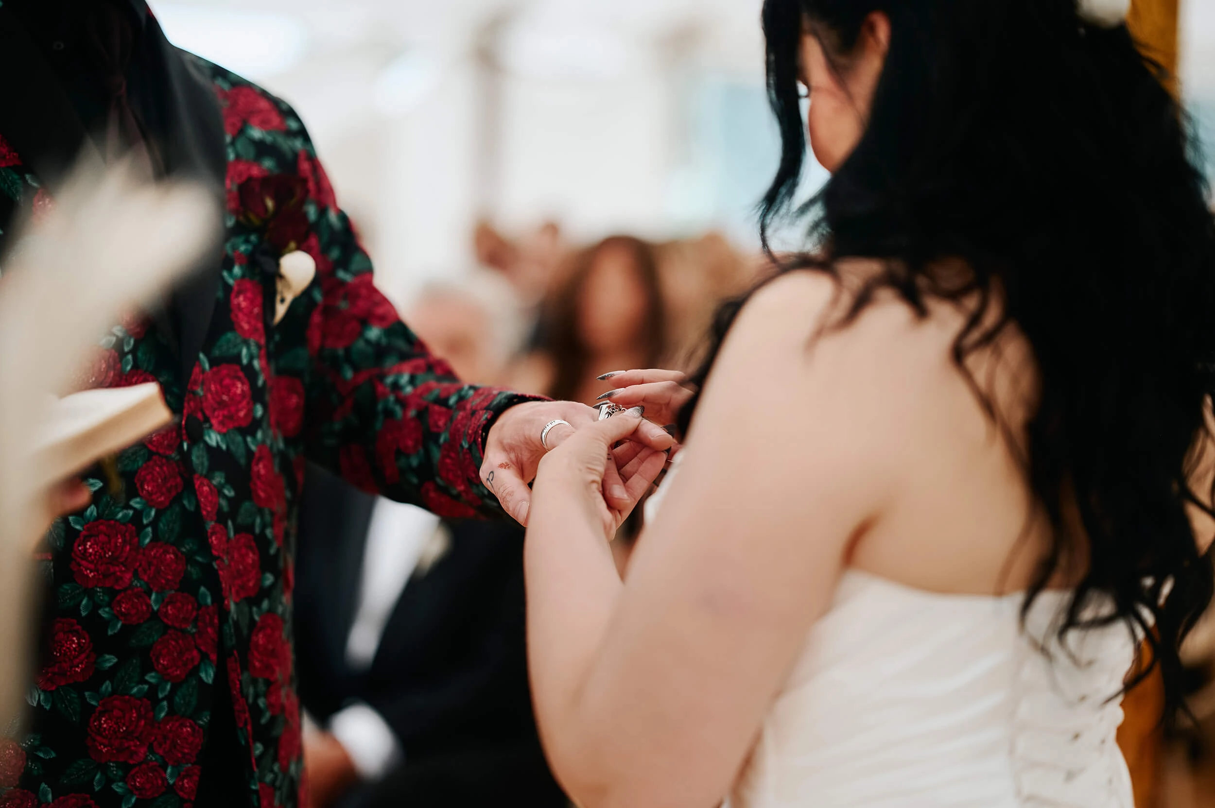 Boho_Gothic_Romantic_Relaxed_Alternative_Wedding_Photographer_In_Suffolk_Kezia_Tan