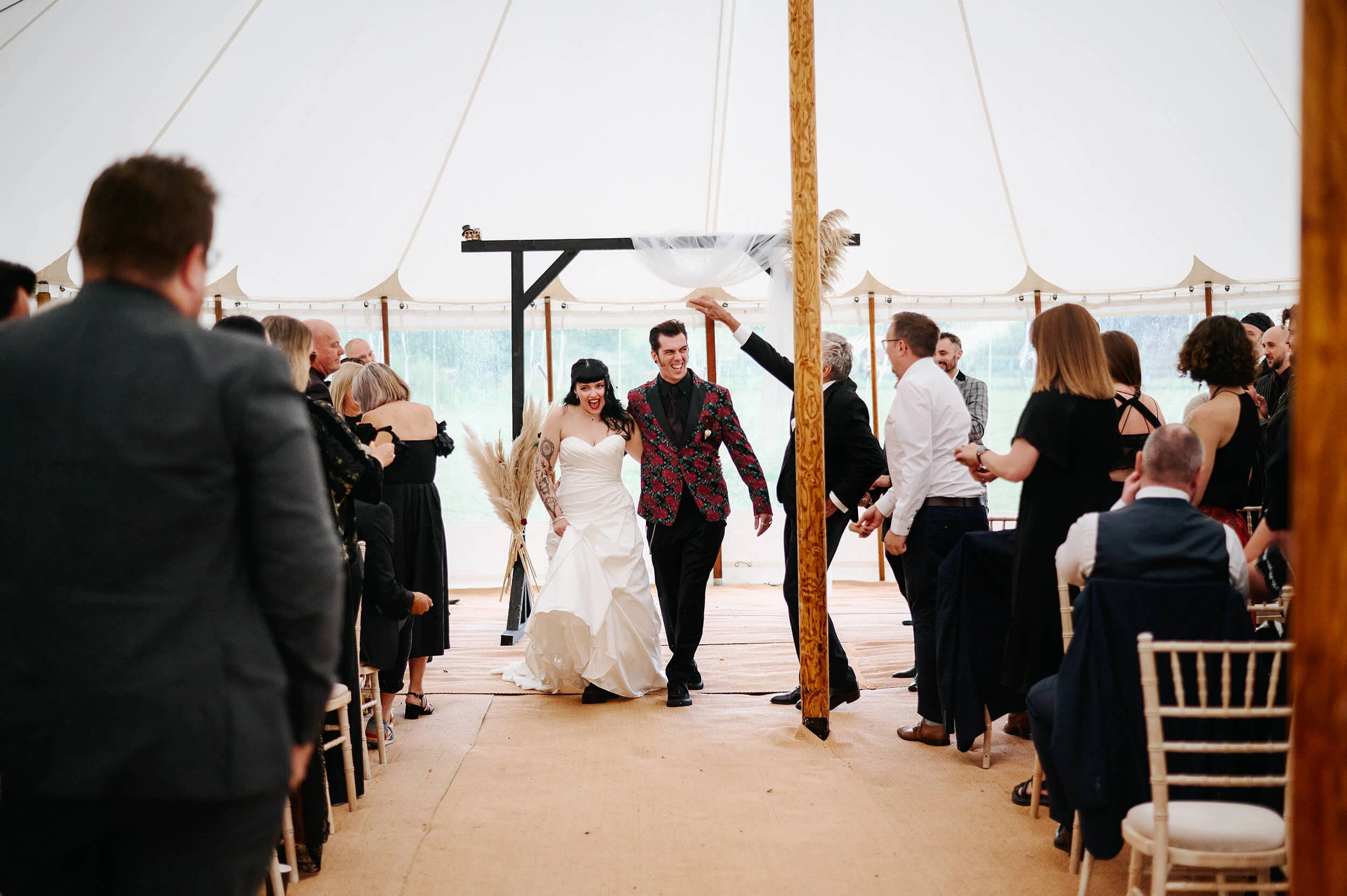 Boho_Gothic_Romantic_Relaxed_Alternative_Wedding_Photographer_In_Suffolk_Kezia_Tan