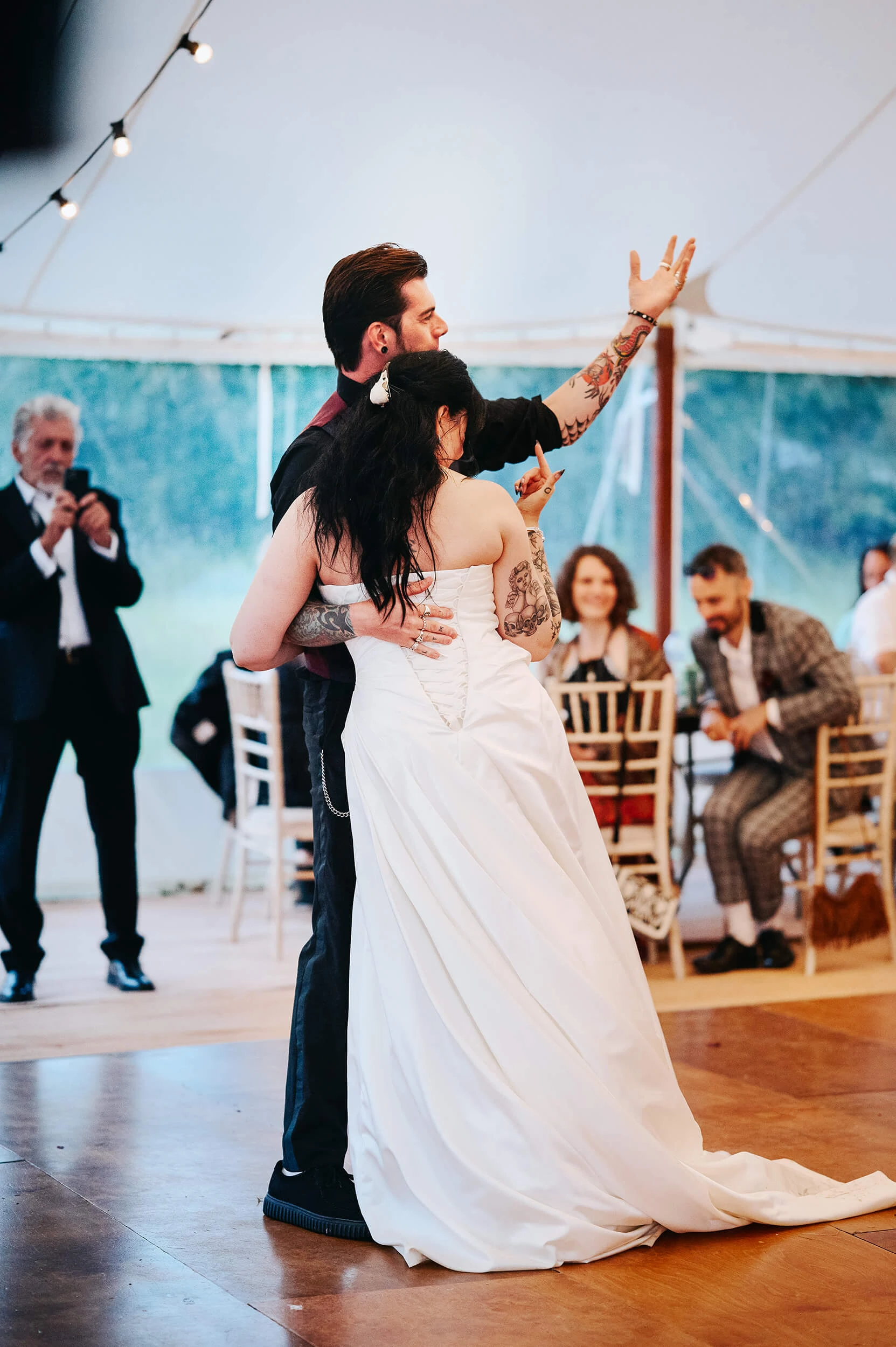 Boho_Gothic_Romantic_Relaxed_Alternative_Wedding_Photographer_In_Suffolk_Kezia_Tan