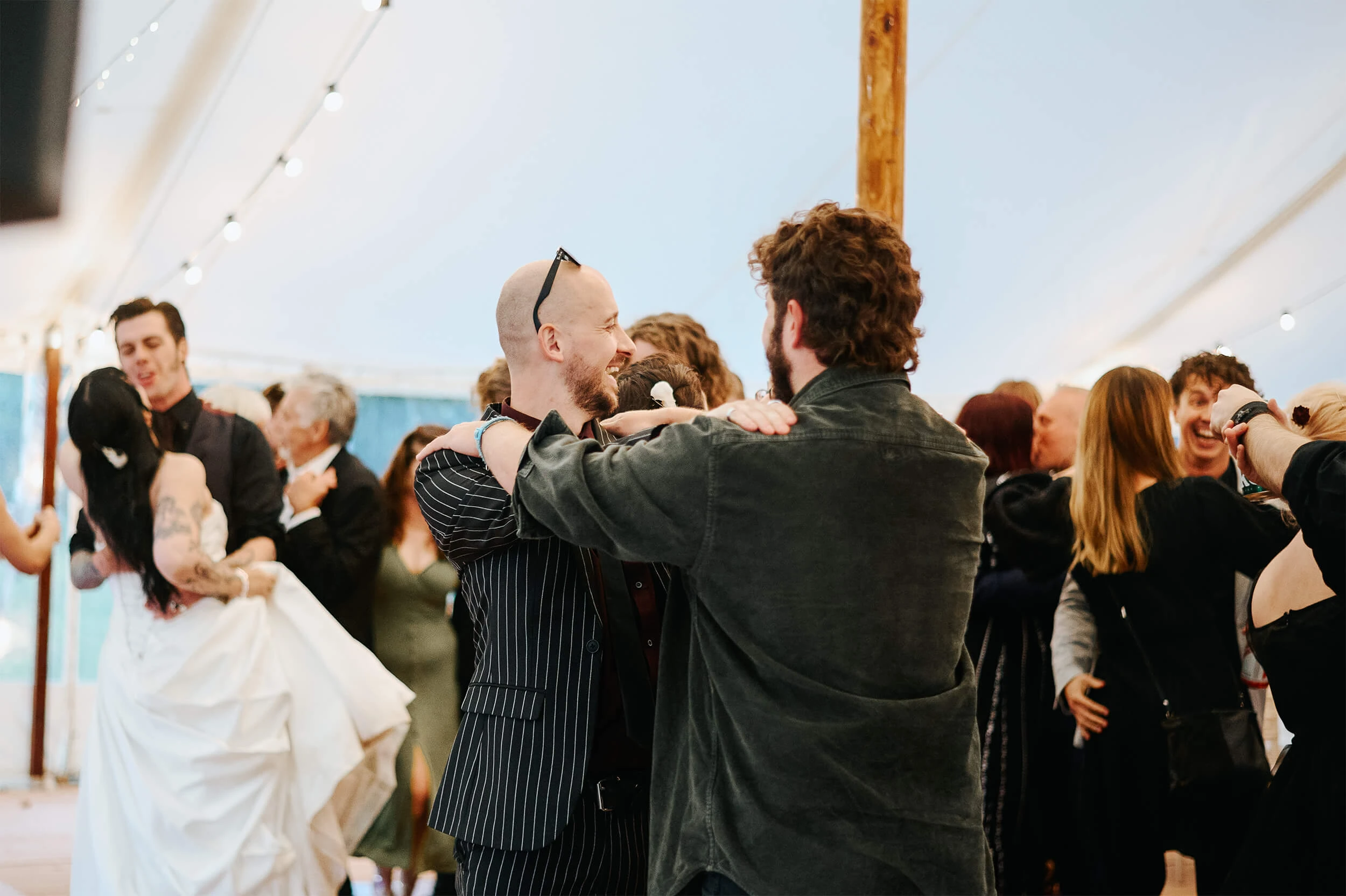 Boho_Gothic_Romantic_Relaxed_Alternative_Wedding_Photographer_In_Suffolk_Kezia_Tan
