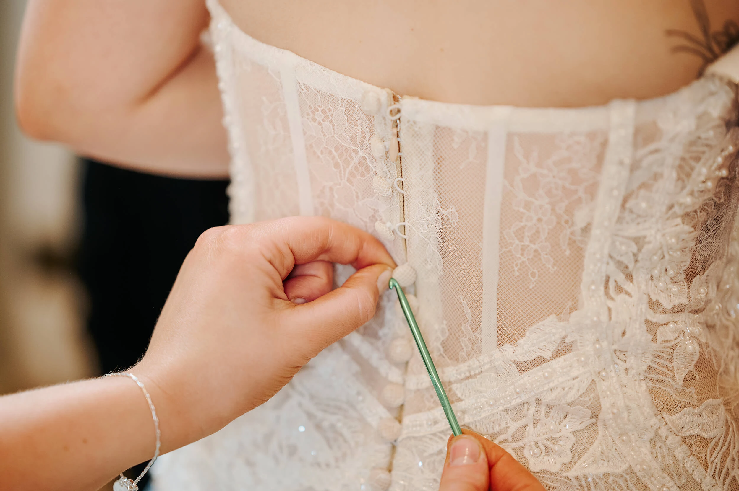 bride-prep-airbnb-suffolk-wedding
