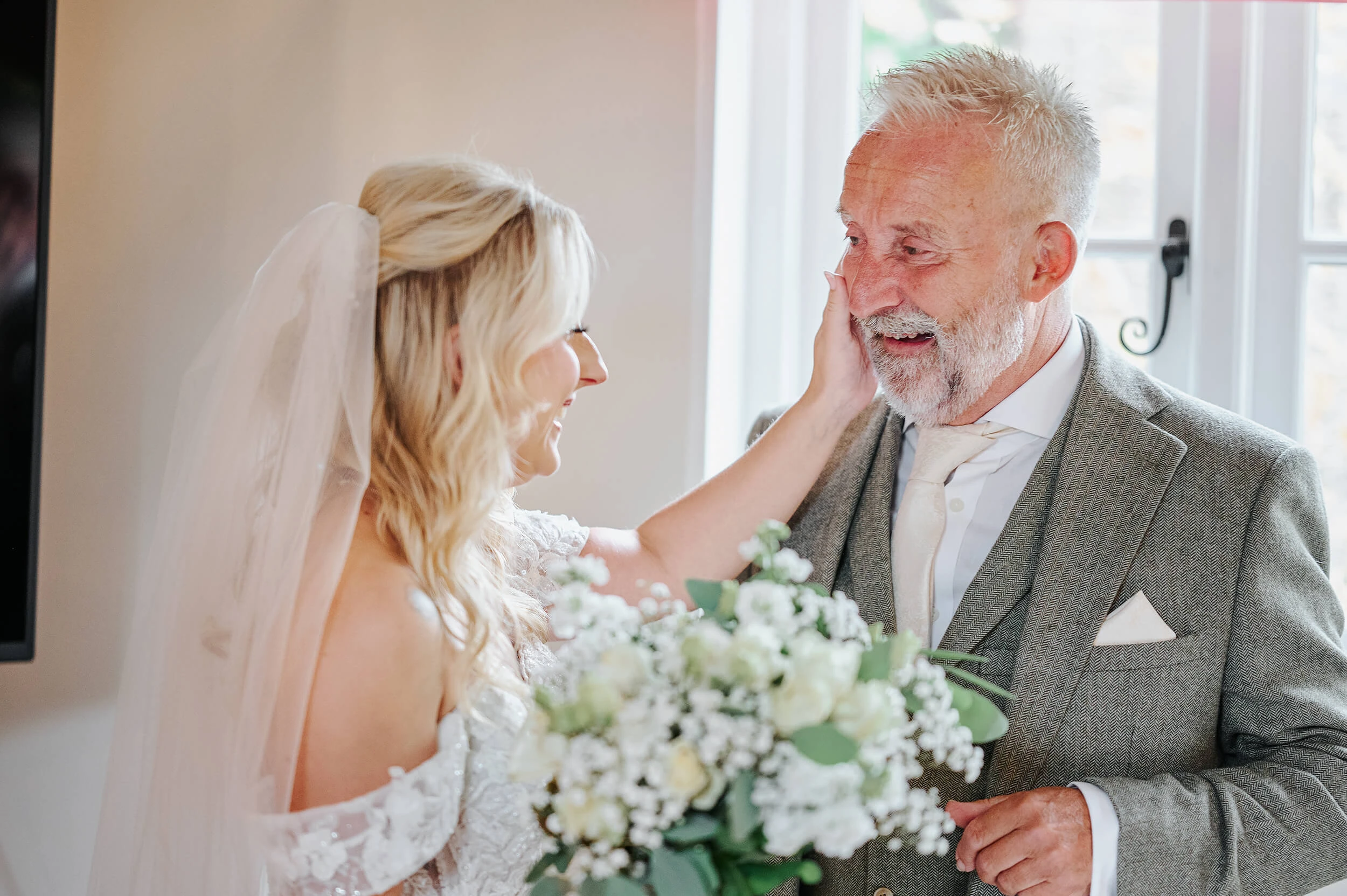 bride-prep-airbnb-suffolk-wedding