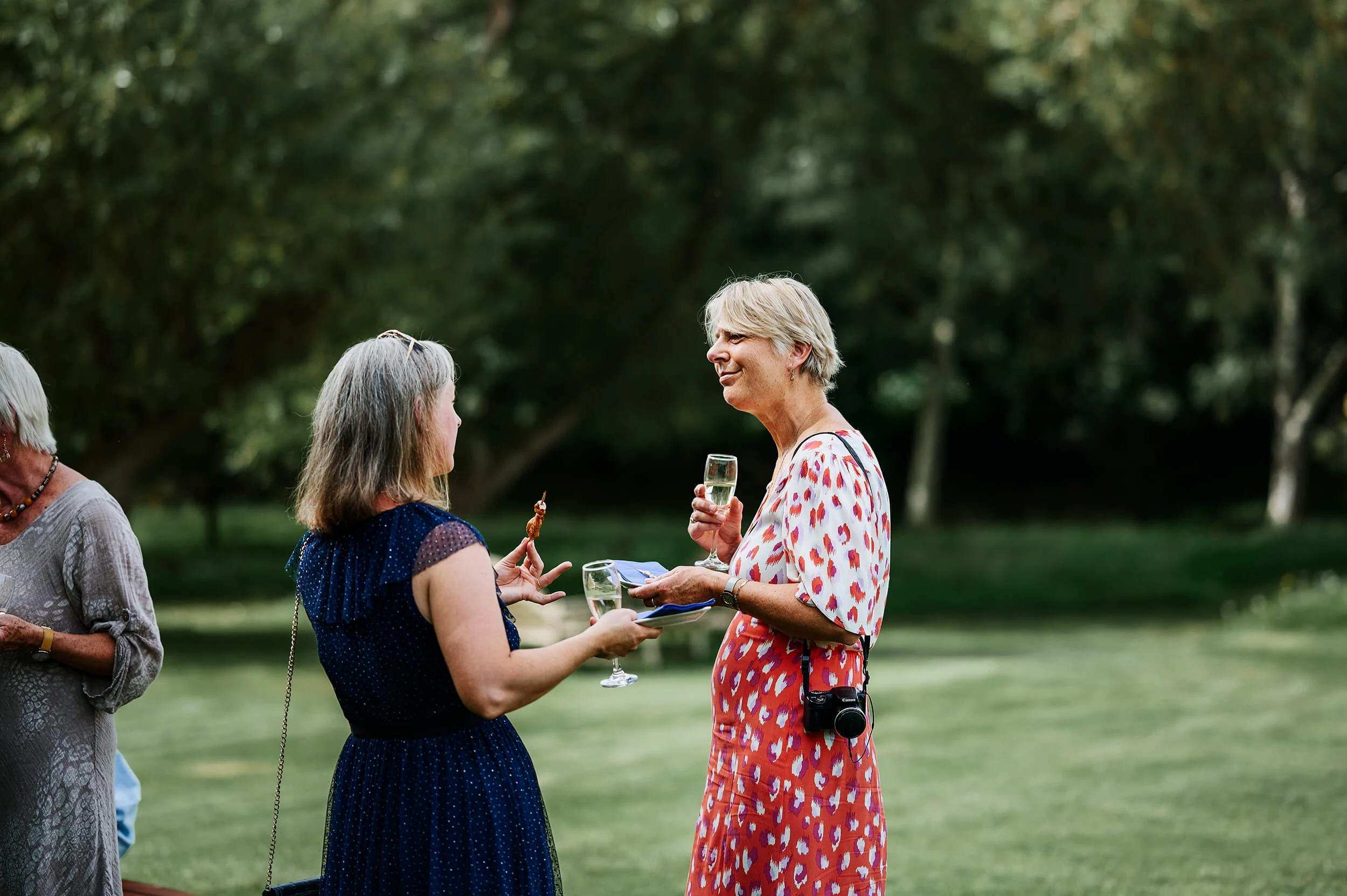 female-wedding-photographer-london-editorial-documentary