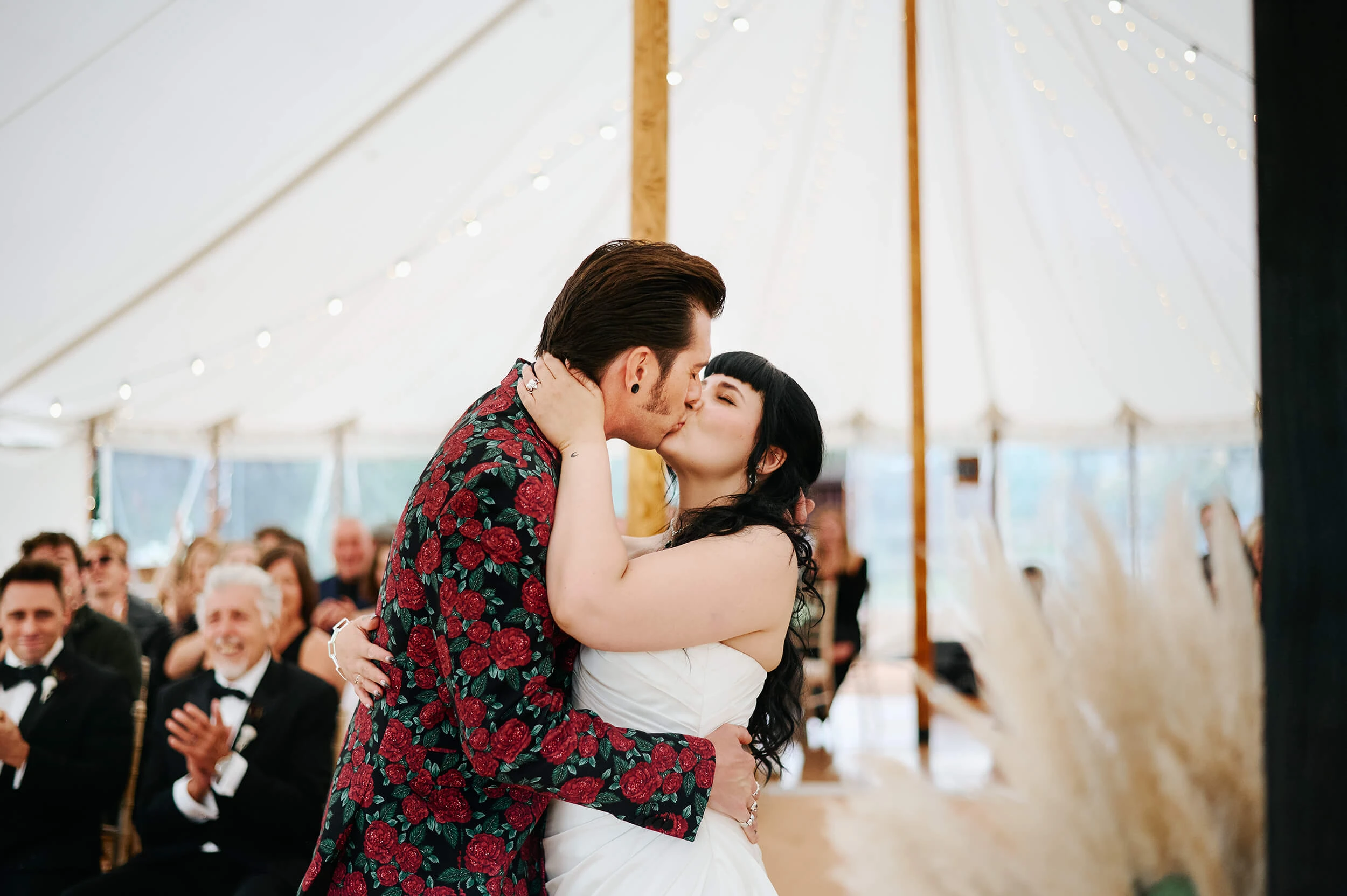 Romantic_Alternative_Relaxed_Wedding_Photographer_In_Suffolk_Kezia_Tan