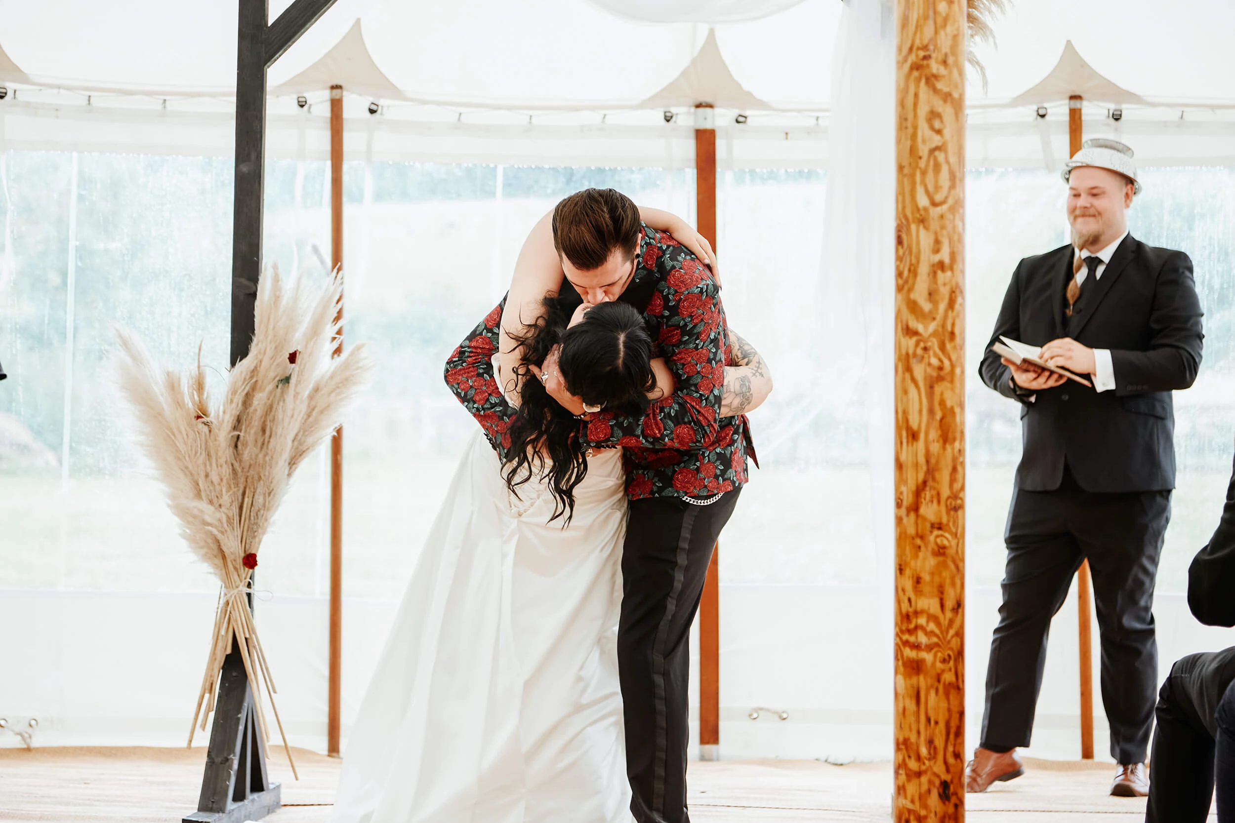 Romantic_Alternative_Relaxed_Wedding_Photographer_In_Suffolk_Kezia_Tan