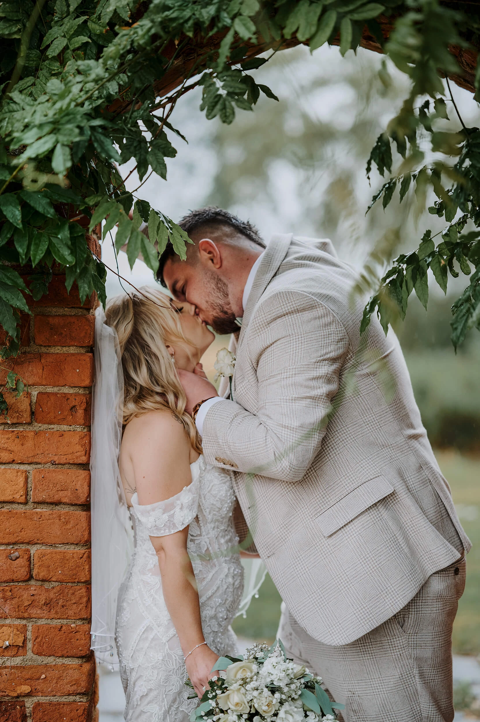 alternative-creative-wedding-photographer-suffolk-barn-venue