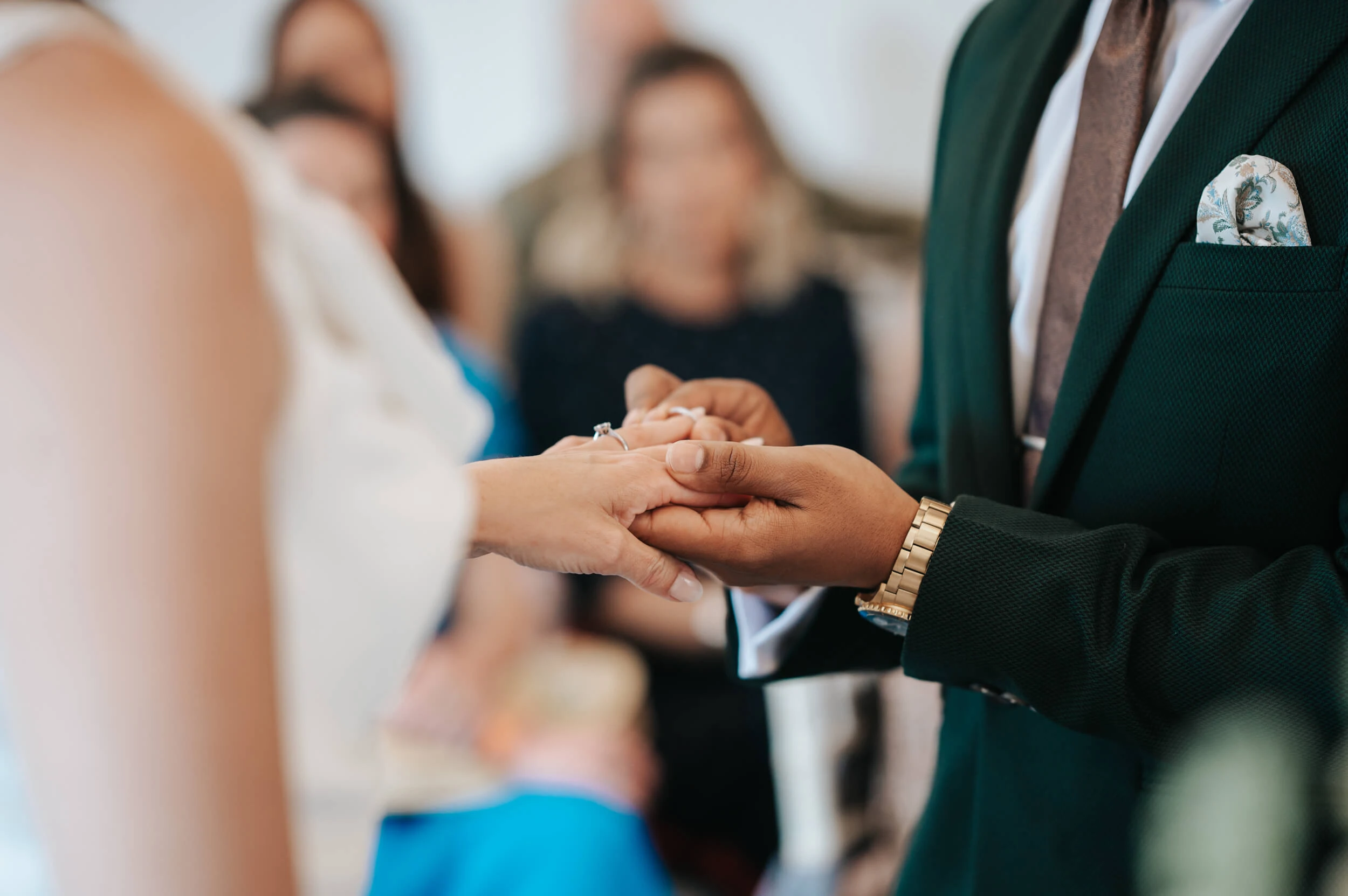 intimate-micro-wedding-bury-st-edmunds-registry-office-suffolk