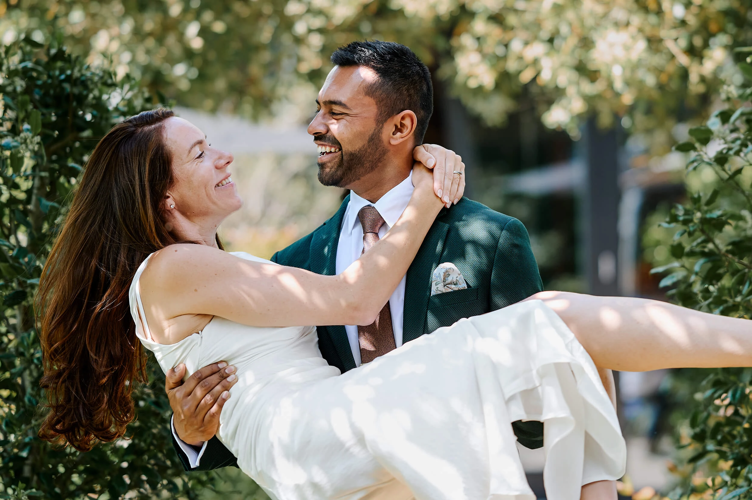 intimate-micro-wedding-bury-st-edmunds-registry-office-suffolk
