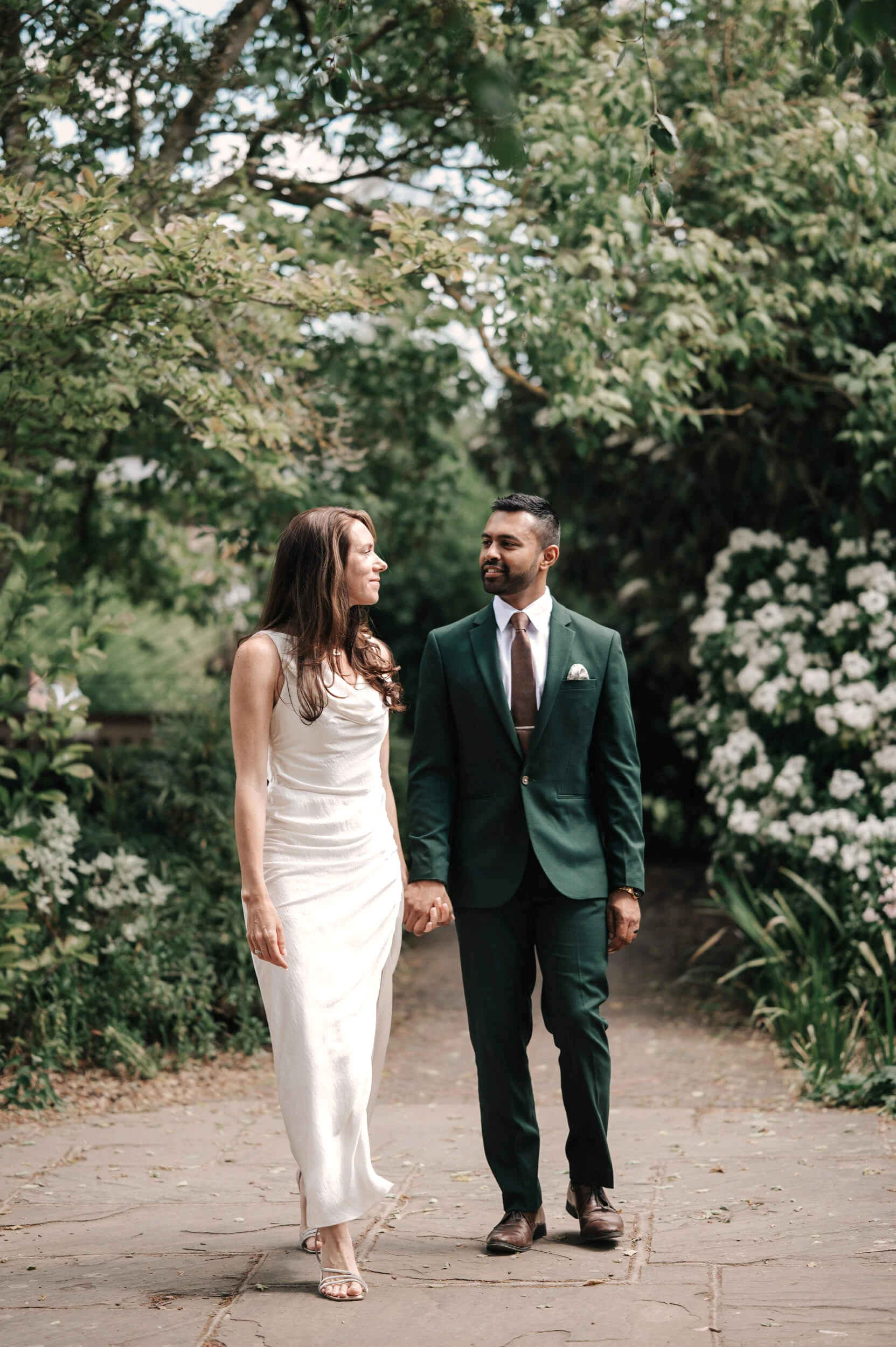 intimate-micro-wedding-bury-st-edmunds-registry-office-suffolk