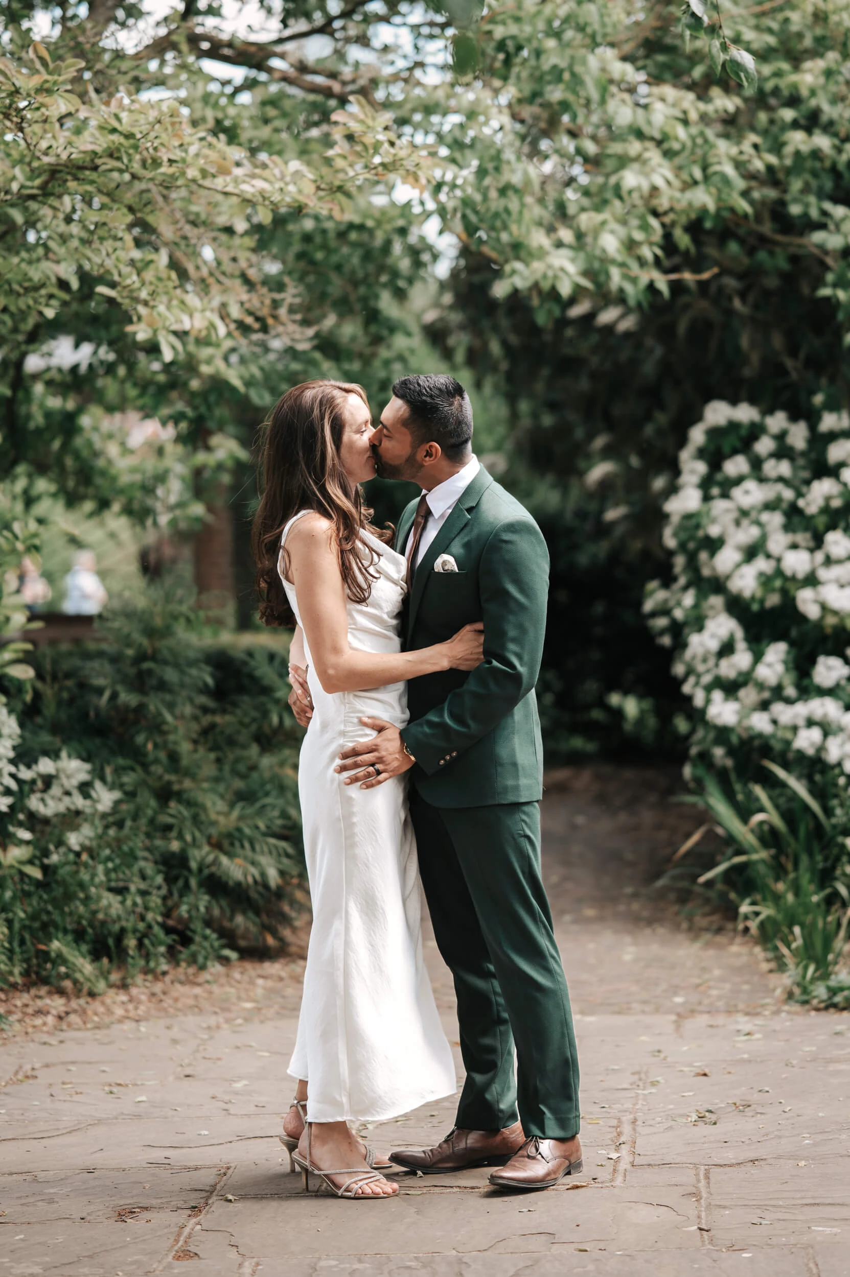 intimate-micro-wedding-bury-st-edmunds-registry-office-suffolk