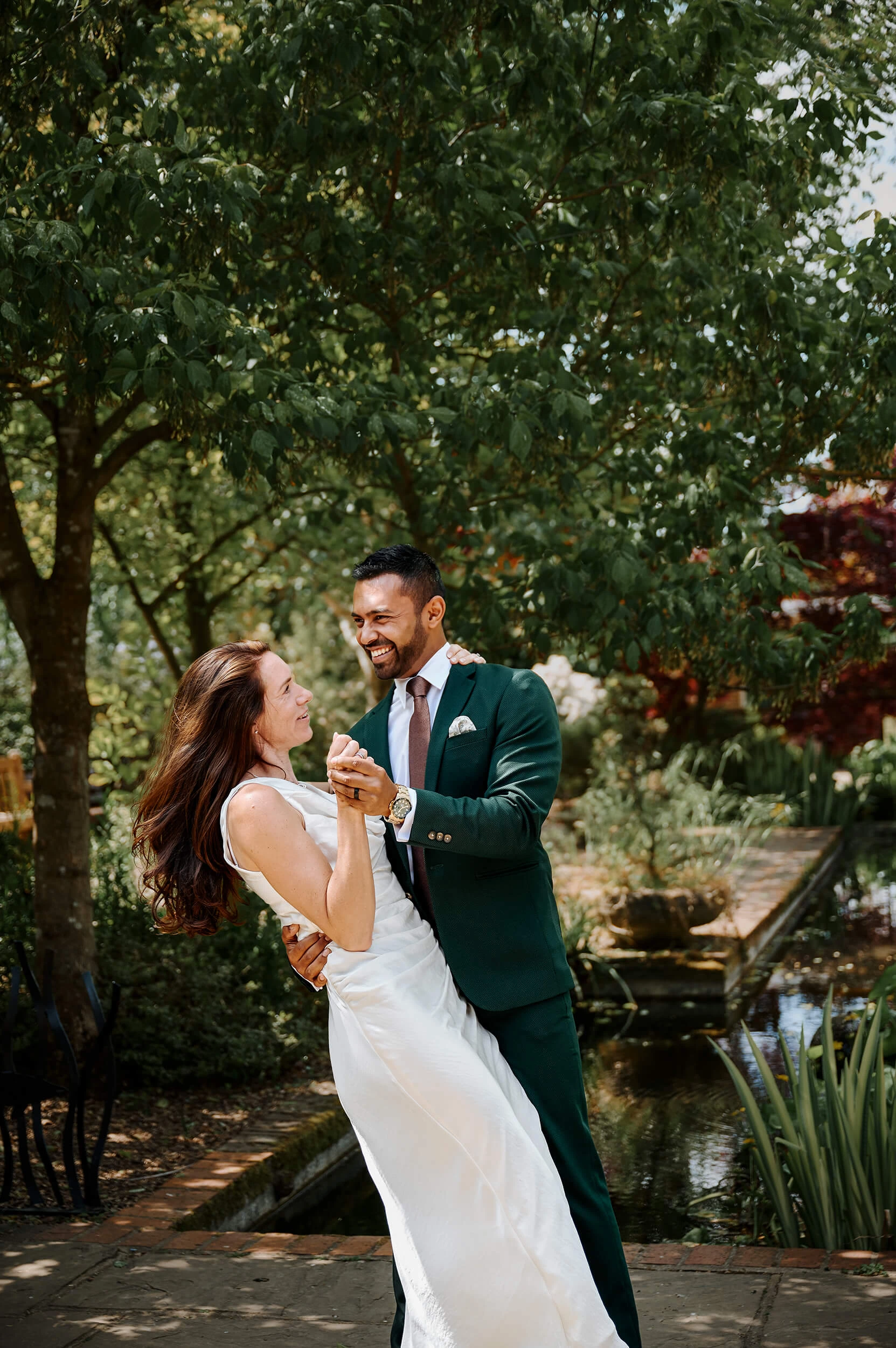 intimate-micro-wedding-bury-st-edmunds-registry-office-suffolk