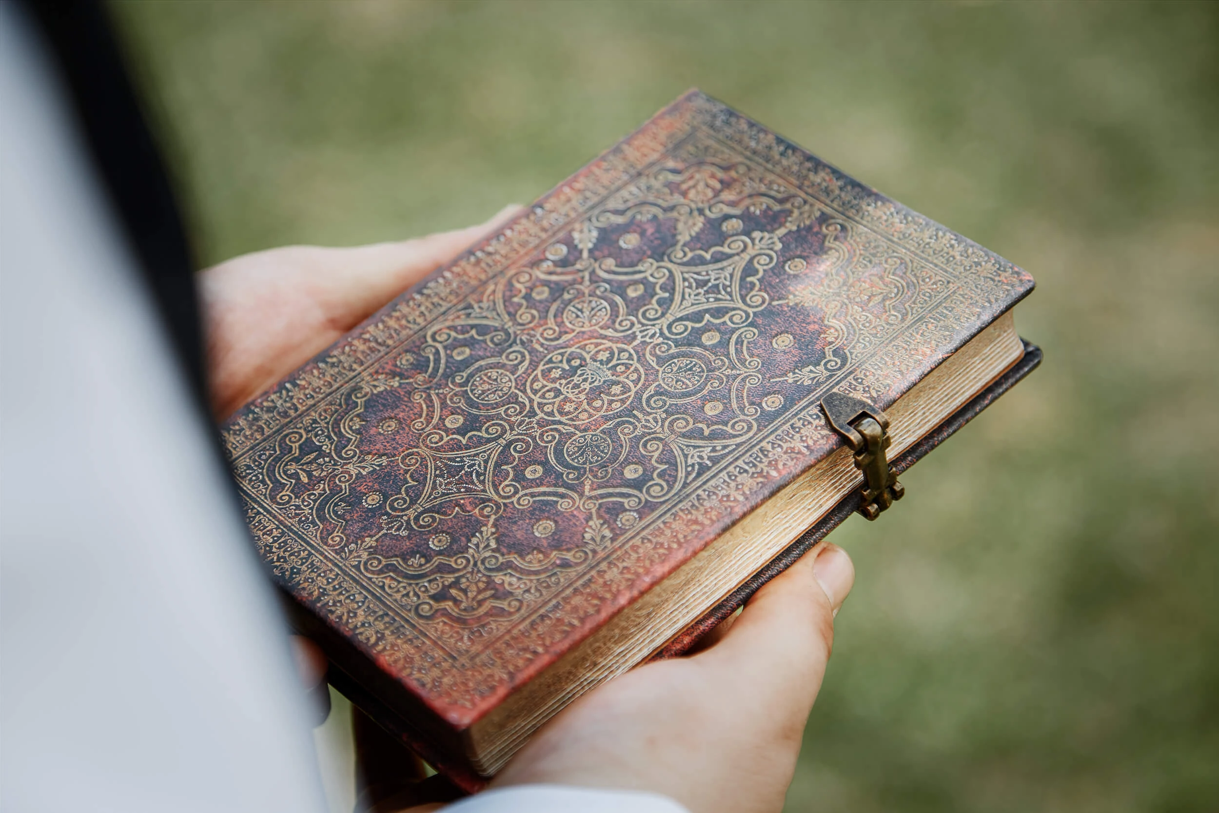 Romantic_Alternative_Relaxed_Wedding_Photographer_In_Suffolk_Kezia_Tan