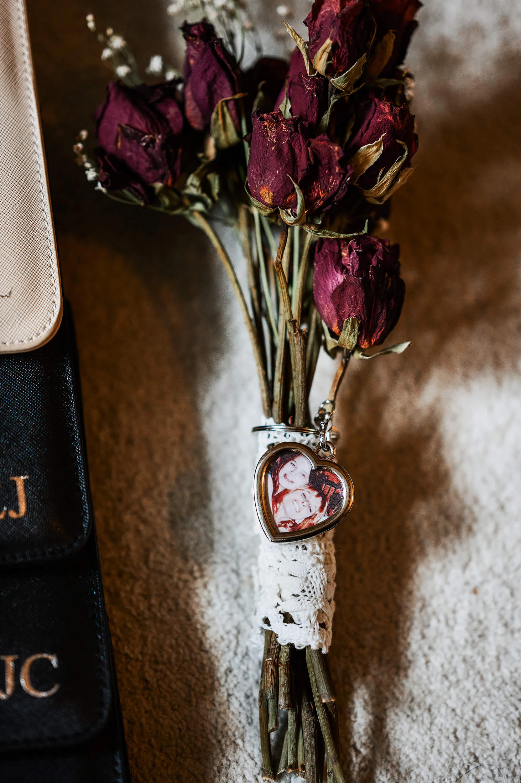 Boho_Gothic_Romantic_Relaxed_Alternative_Wedding_Photographer_In_Suffolk_Kezia_Tan