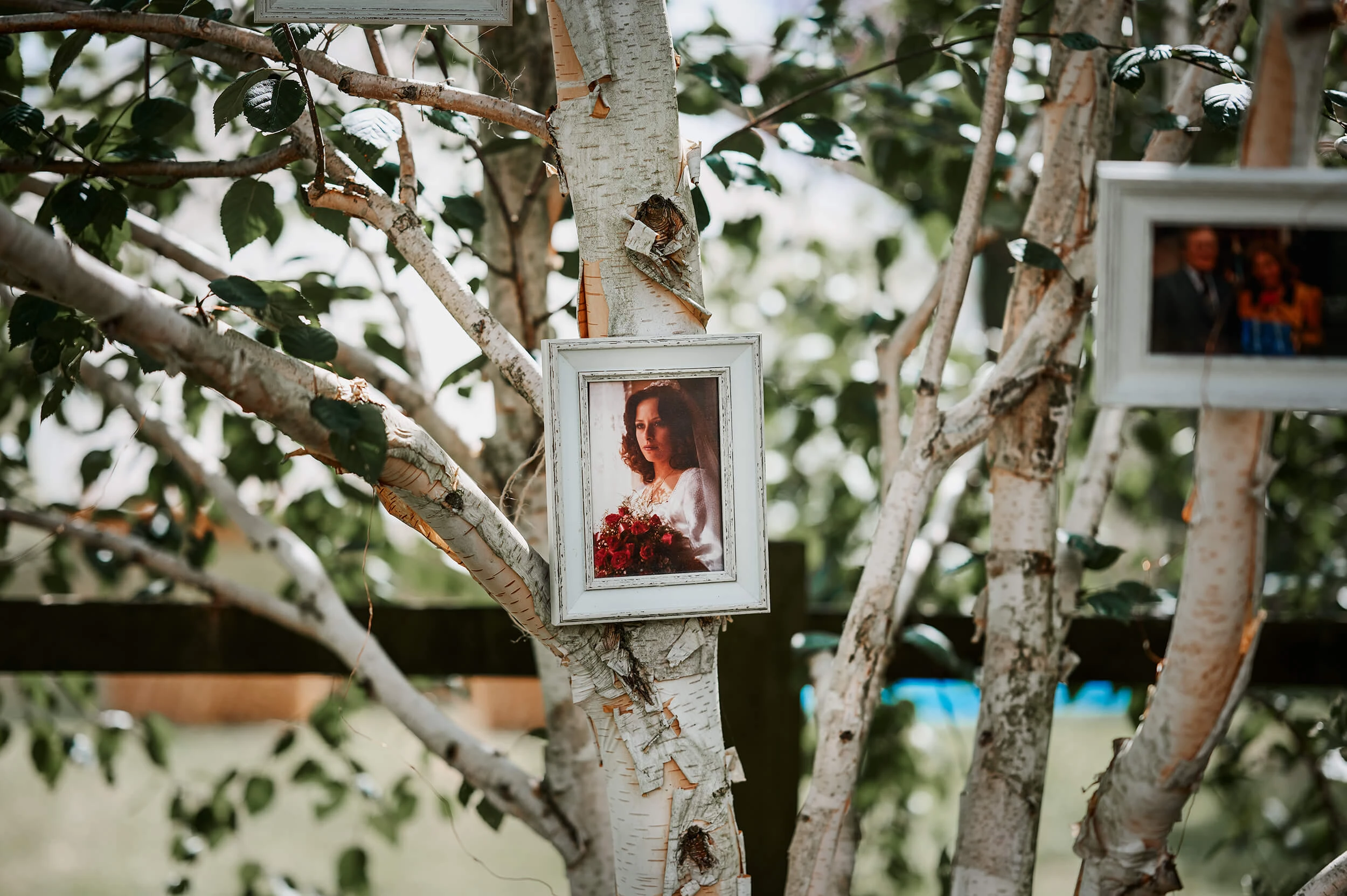Boho_Gothic_Romantic_Relaxed_Alternative_Wedding_Photographer_In_Suffolk_Kezia_Tan
