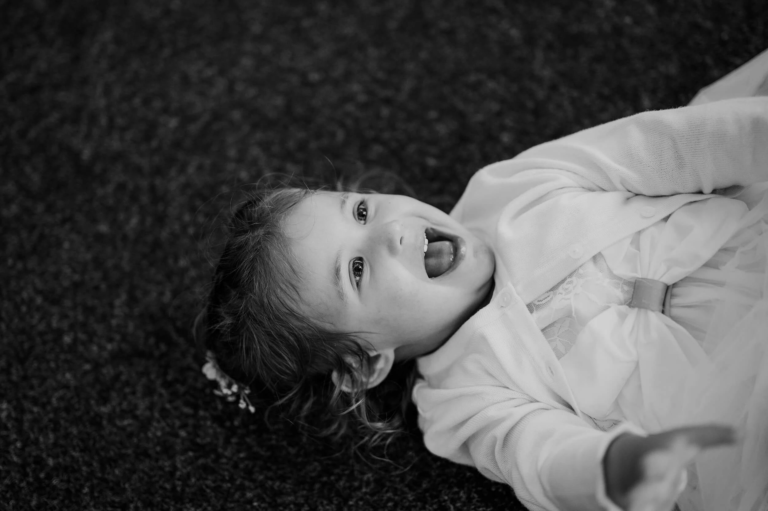 alternative-countryside-barn-wedding-in-suffolk-photograhper-
