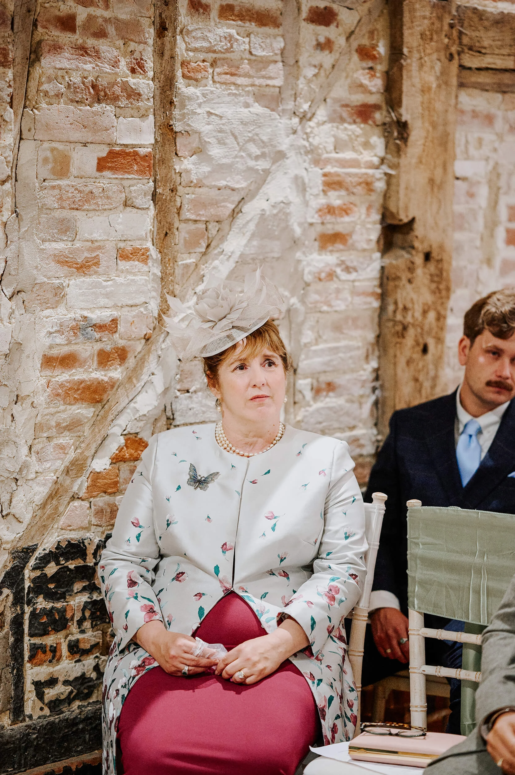 alternative-countryside-barn-wedding-in-suffolk-photograhper-