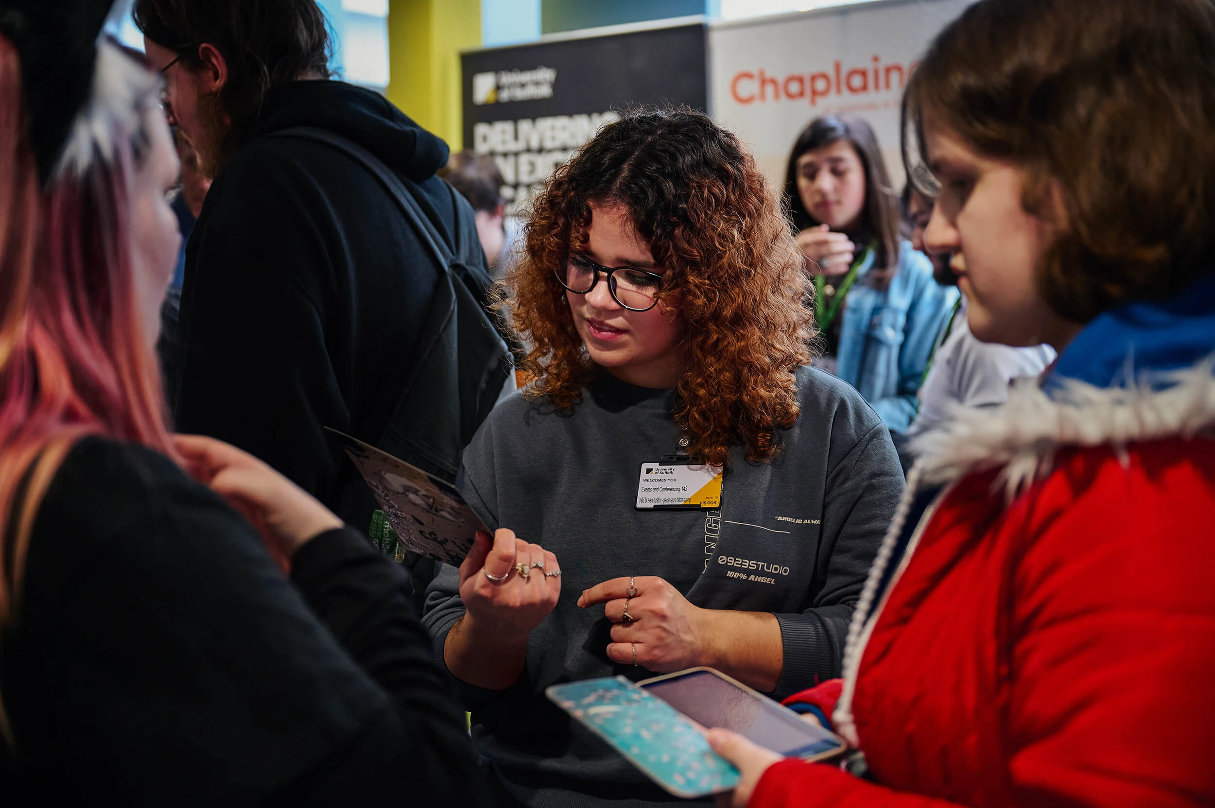 gaming-event-photographer-in-suffolk-kezia-tan