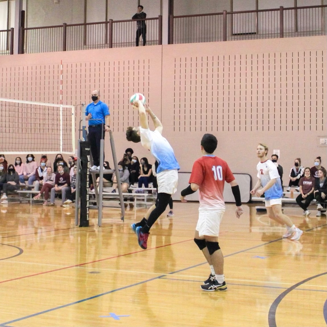 Bulldogs Win Season Opener at Centenary