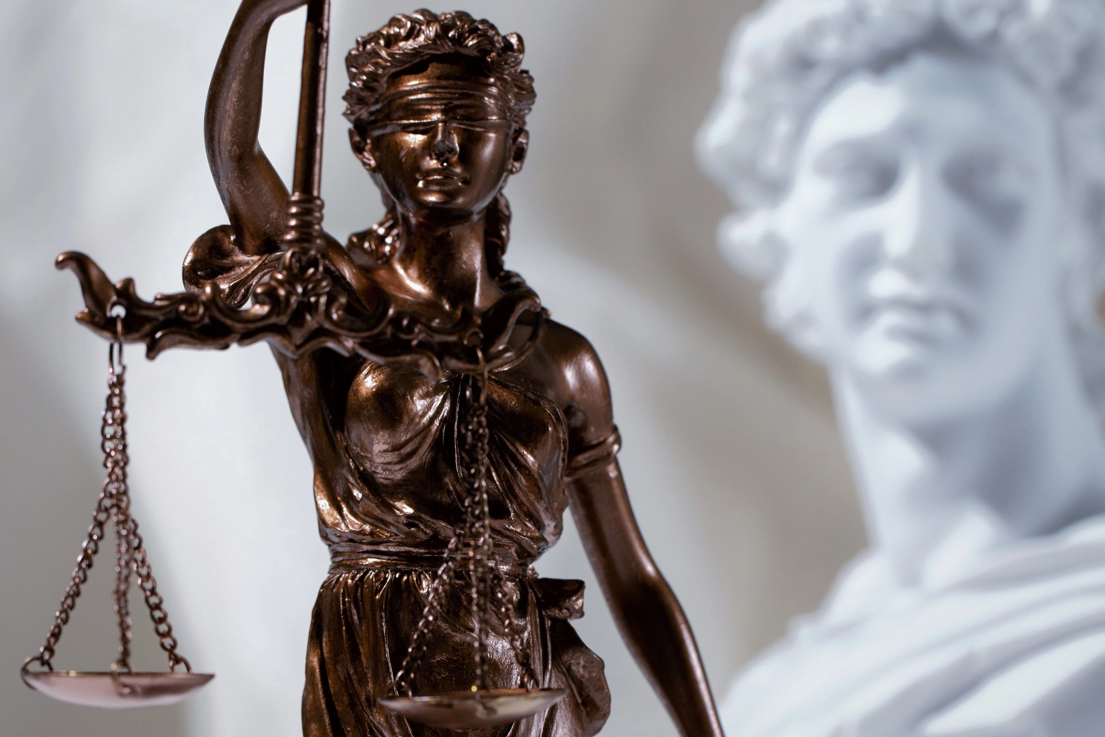 Legelata advises Interactive Corp in acquisition of Pixomatic application