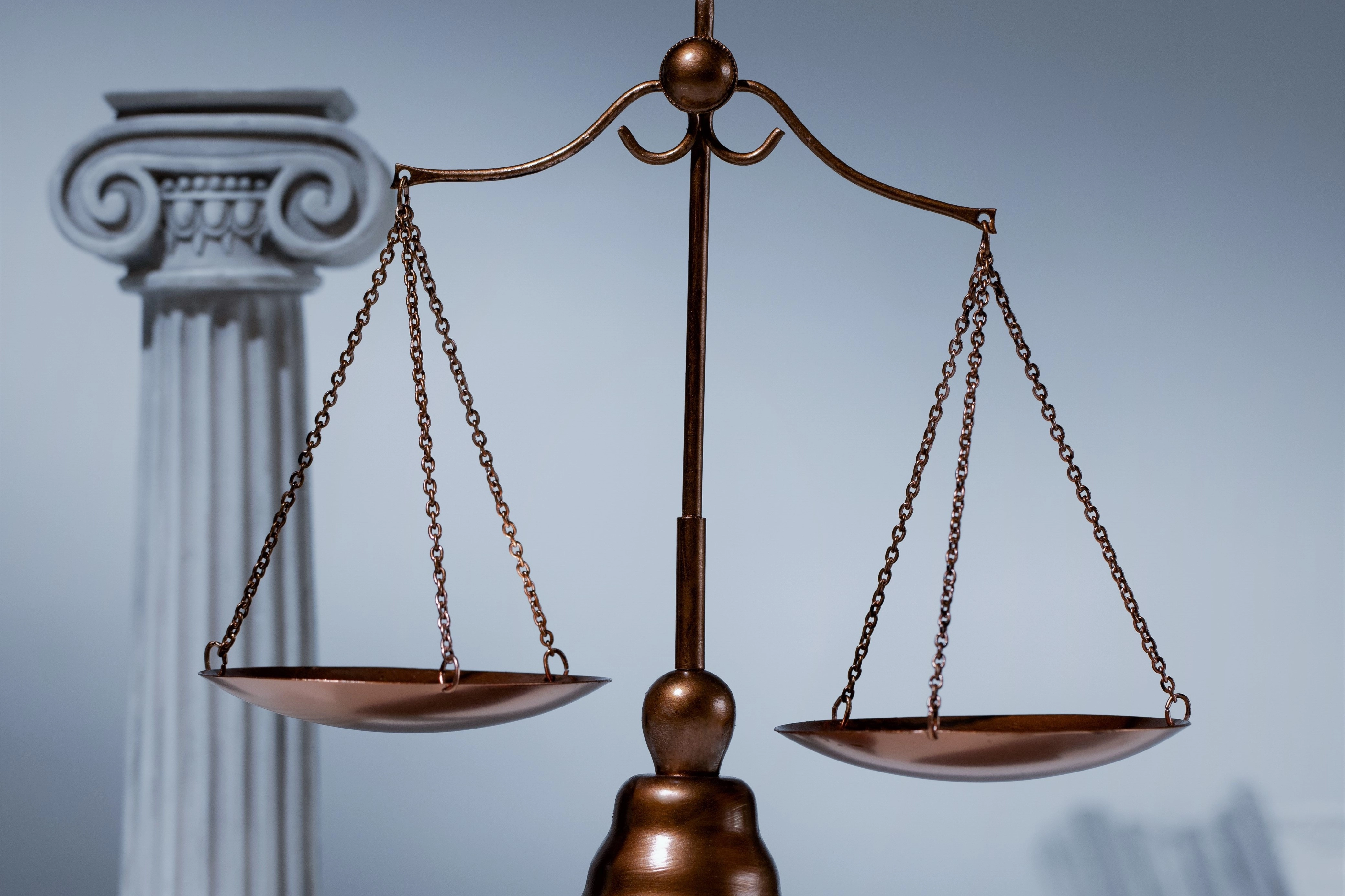 "Легелата" консультирует российскую госкомпанию по процессу защиты своих прав на многомиллионные товары