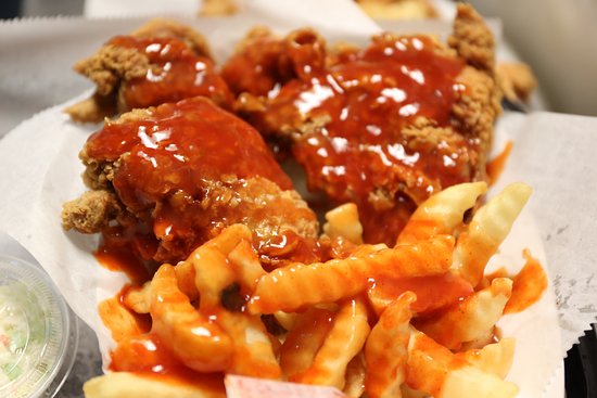 0055036750-fried-chicken-wings-with.jpg