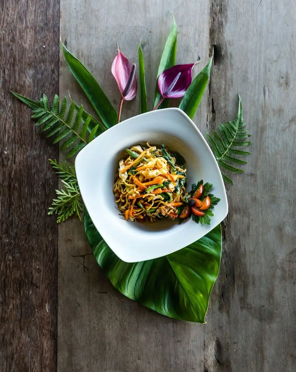 Organic Vegetarian Meal at Bali Eco Stay Retreat Venue Organic vegetarian noodle dish with fresh vegetables at Bali Eco Stay retreat venue