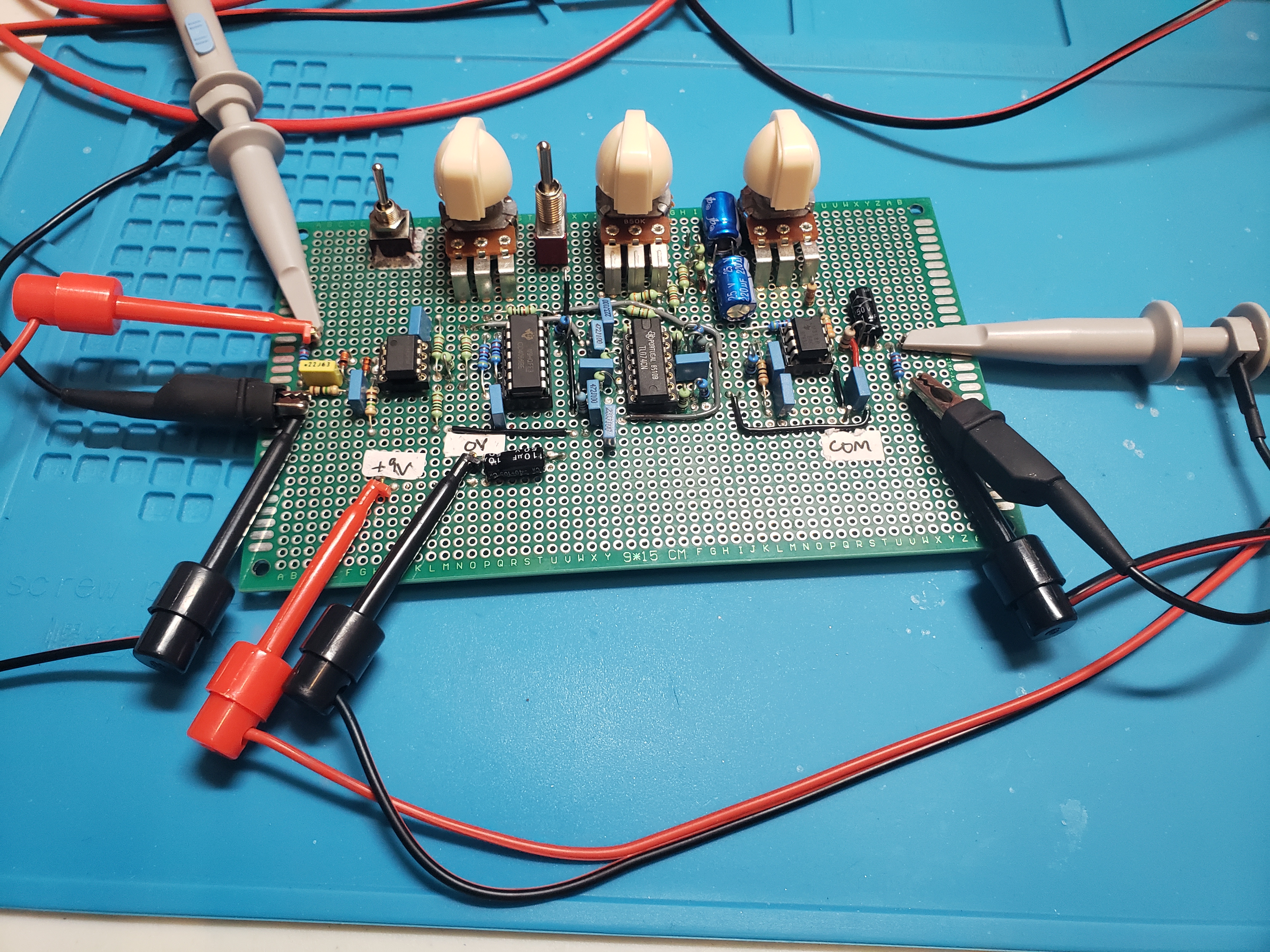 First prototype Midboost Flexible EQ + Boost circuit 1140-20231028150807-17595006658841.jpg