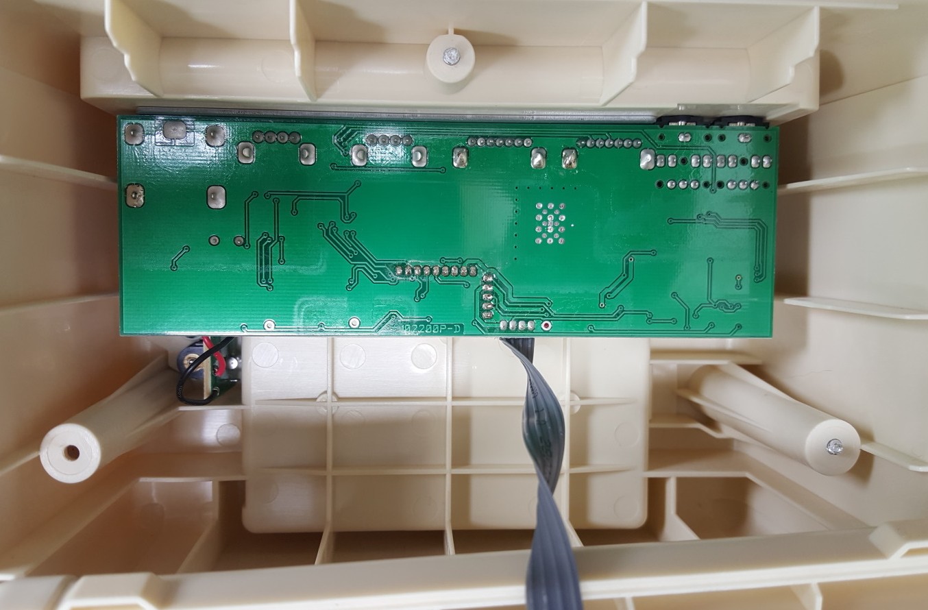 Interior of Blackstar Fly 3 amplifier 550135489083-flyfrontopen-15927753341393.jpg