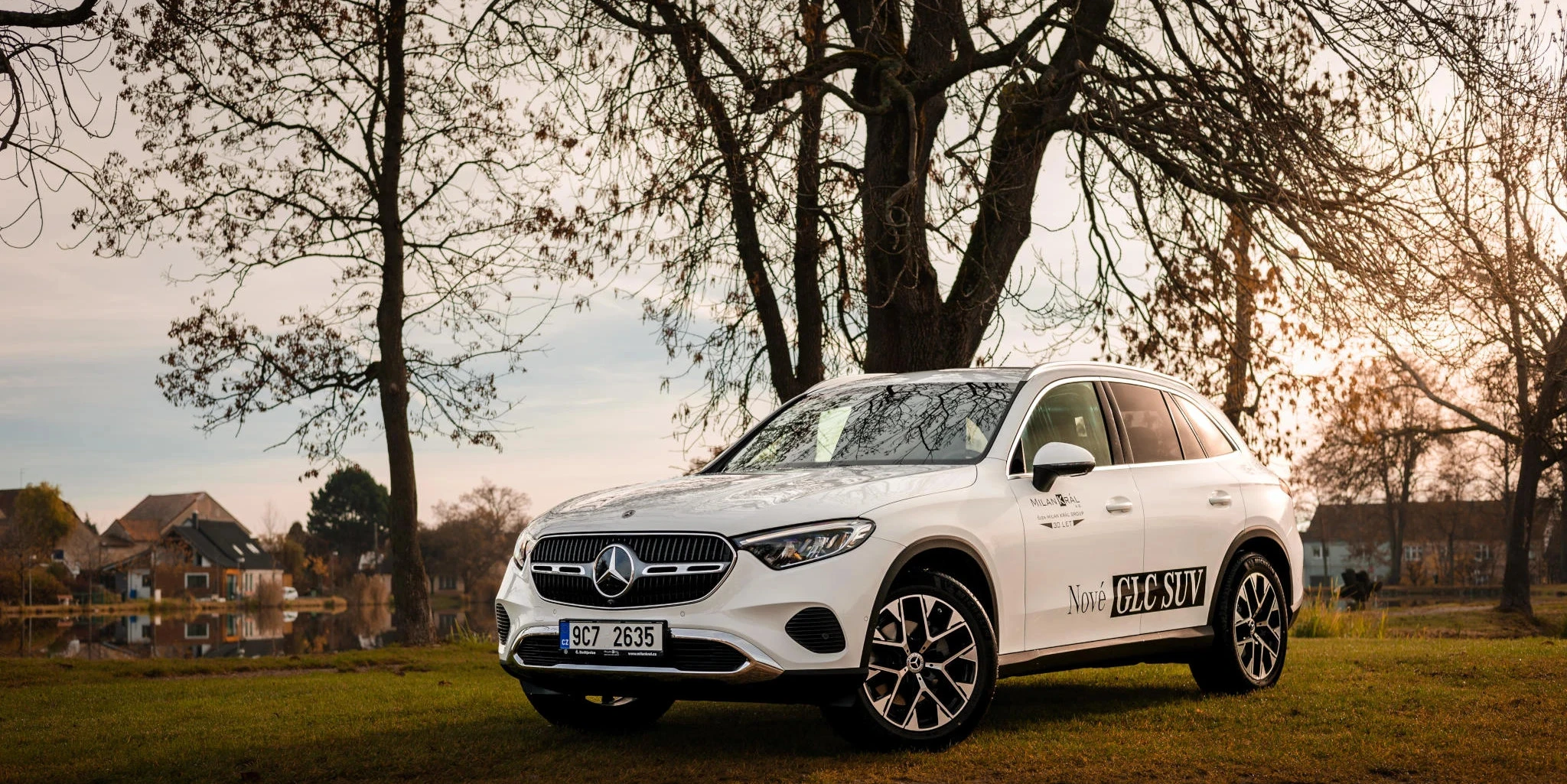 Mercedes-Benz GLC vylepšil technologie a poradí si s náročným terénem