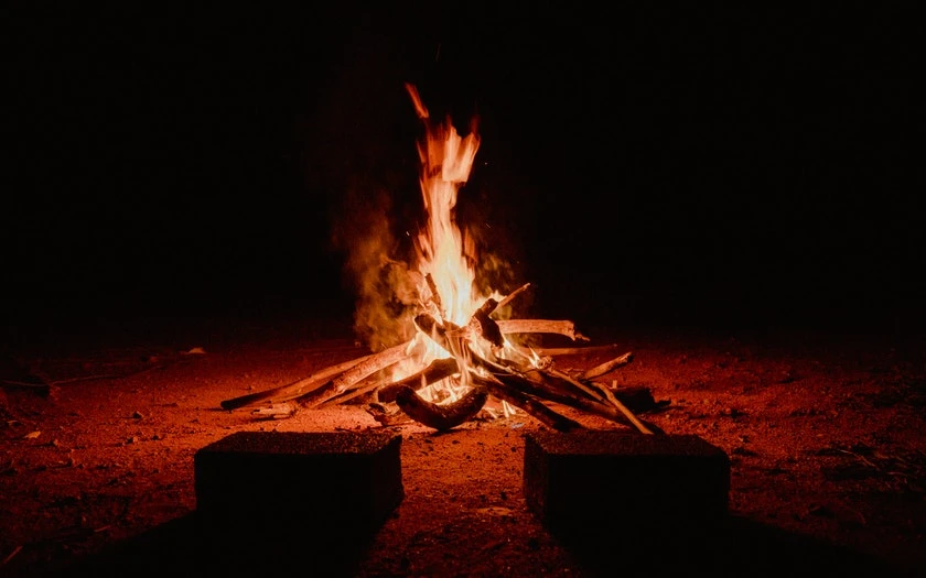 r402-campfire.jpeg