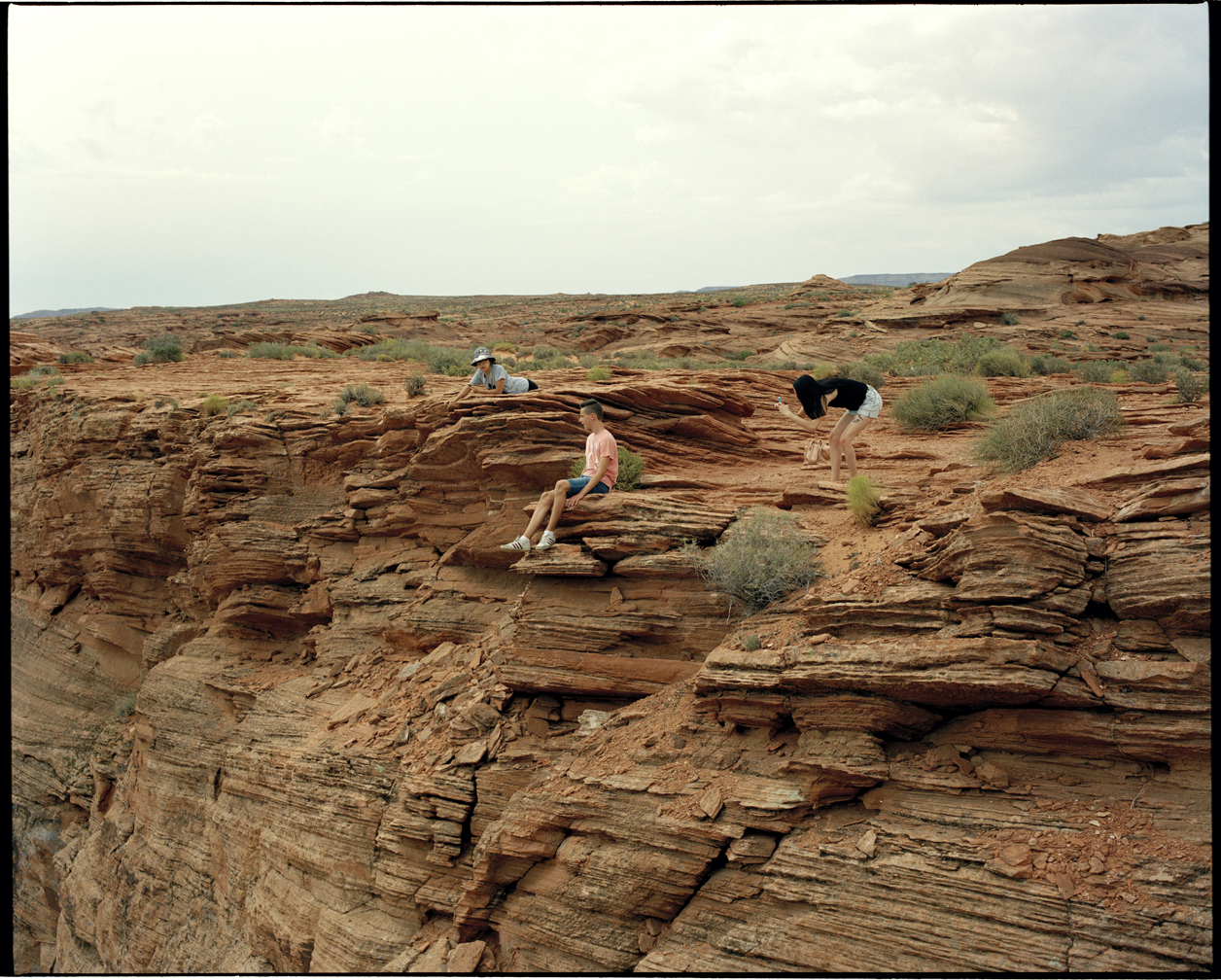 3185-tourist04.jpg
