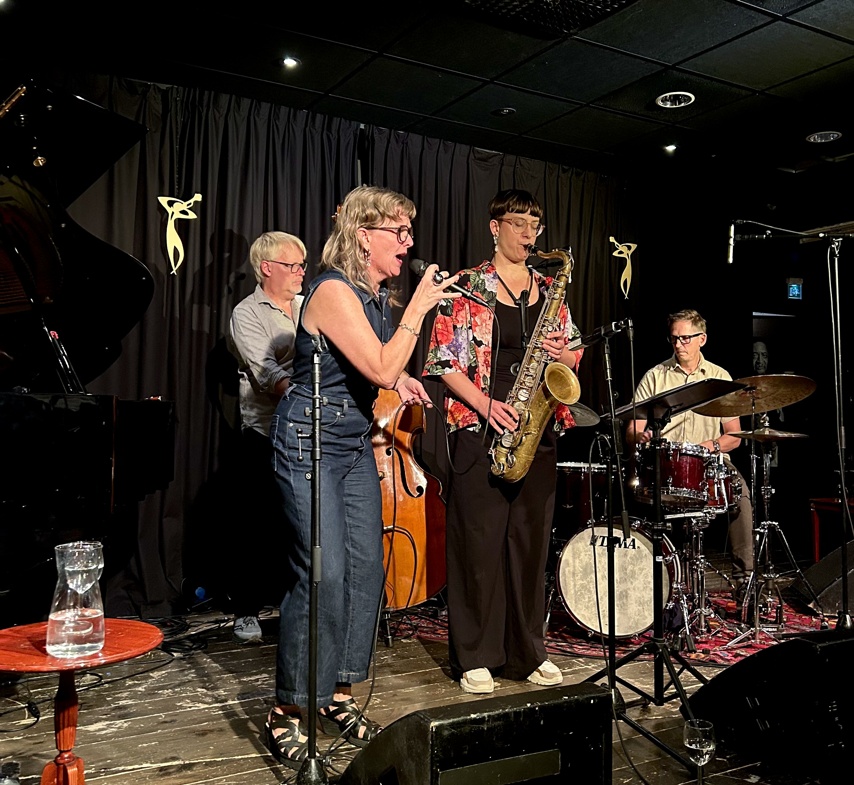 77-emma-denward-band-17893704307817.jpeg